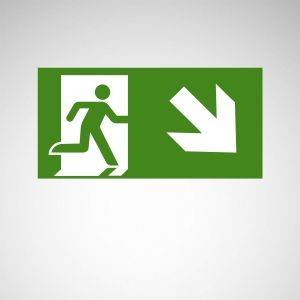 Notausgangsschild mit Pfeil nach unten rechts.