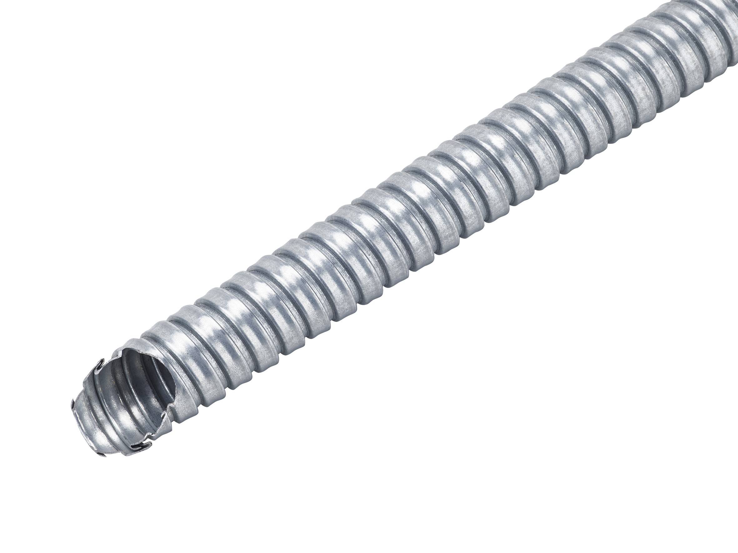 Metallflexrohr, silberfarben, mit gewellter Oberfläche. Dient zur Führung und zum Schutz von Kabeln in elektrischen Installationen.