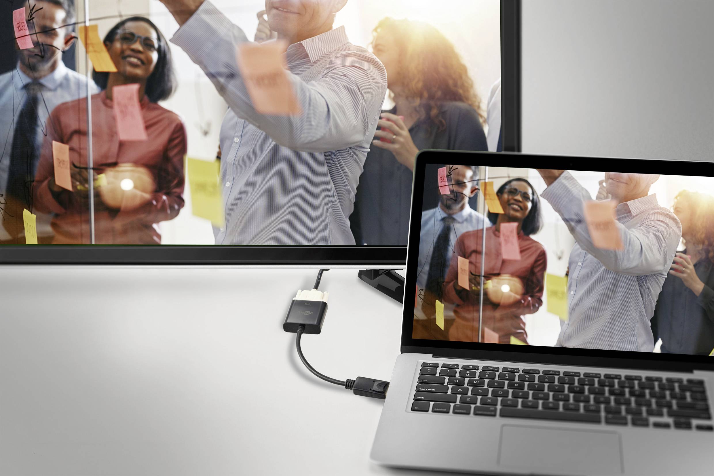 Goobay 69873 DisplayPort / DVI Adapter [1x DisplayPort Stecker - 1x DVI-Buchse 24+1pol.] Schwarz 0.