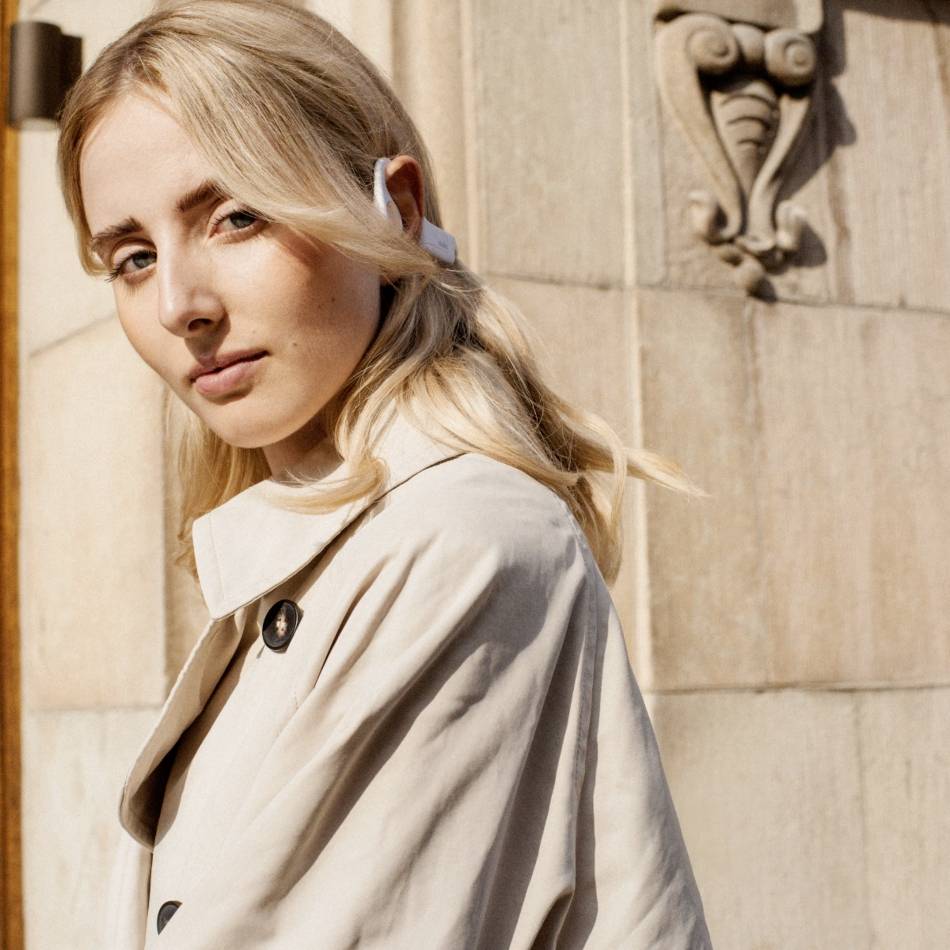 Sudio B2 Ear Free Headset Bluetooth® Stereo Weiß Headset, Knochenschall-Kopfhörer, Nackenbügel, Ohrbügel Sport