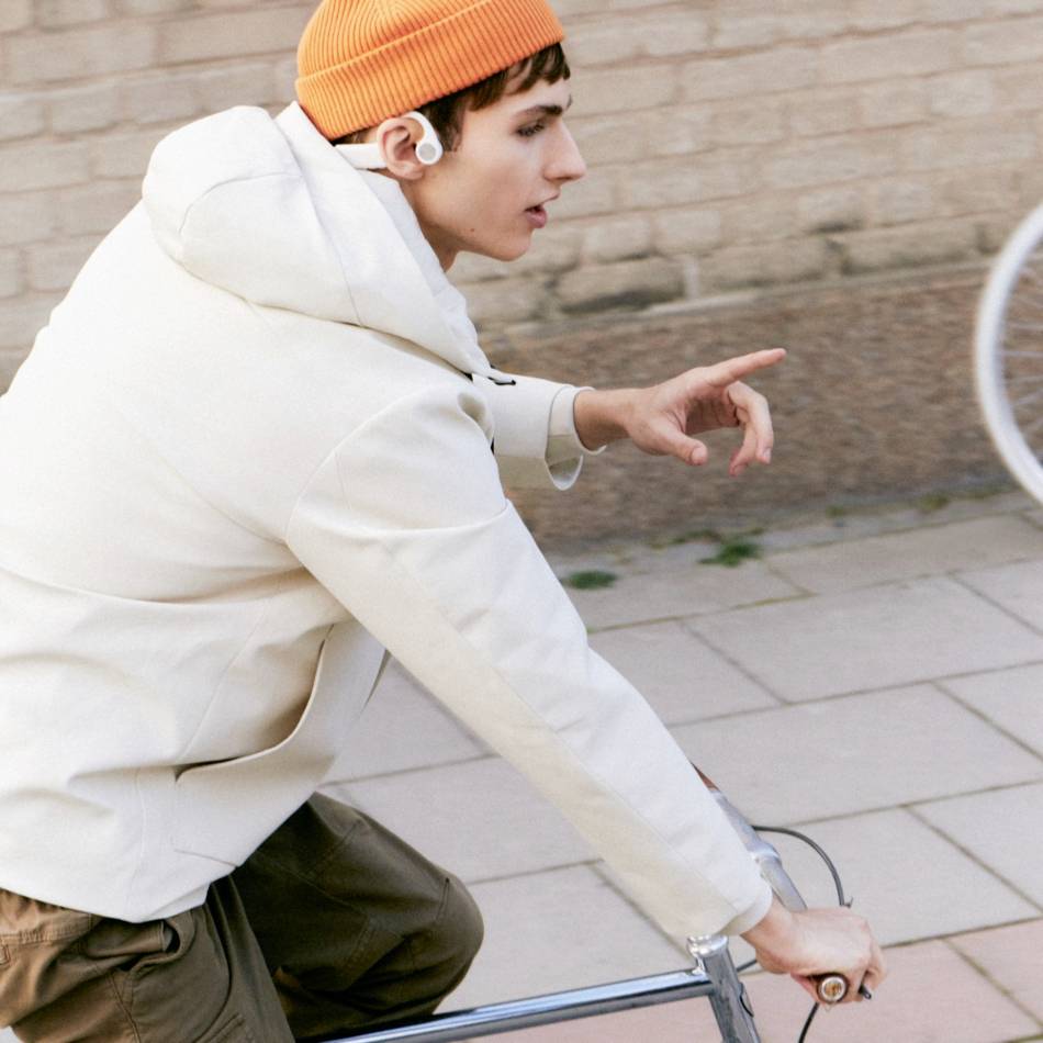 Sudio B2 Ear Free Headset Bluetooth® Stereo Weiß Headset, Knochenschall-Kopfhörer, Nackenbügel, Ohrbügel Sport