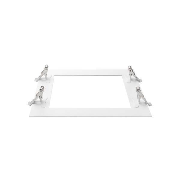 Weißer Einbaurahmen mit vier metallischen Clips, möglicherweise zur Befestigung von Deckenelementen. Kein spezifischer Kontext ersichtlich.