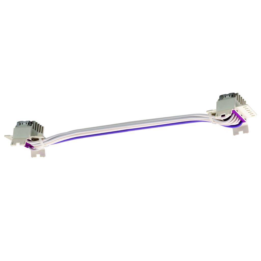 Ein flaches, weißes und violettes Kabel mit Steckern an beiden Enden, das zur Verbindung von elektronischen Komponenten dient.