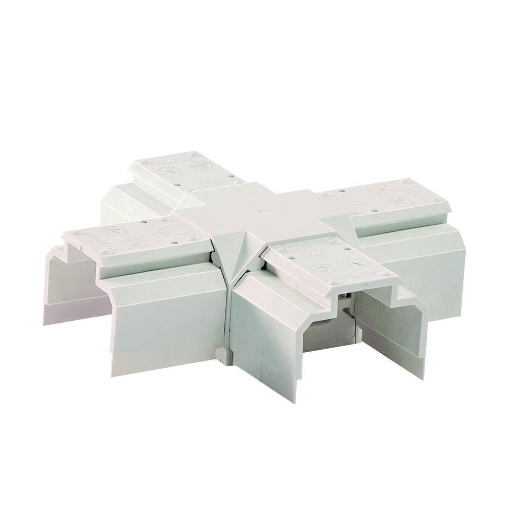 Ein weißes, kreuzförmiges Kunststoffobjekt mit fünf Armen zeigt eine einzigartige Struktur. Es könnte ein Verbinder oder Adapter sein.