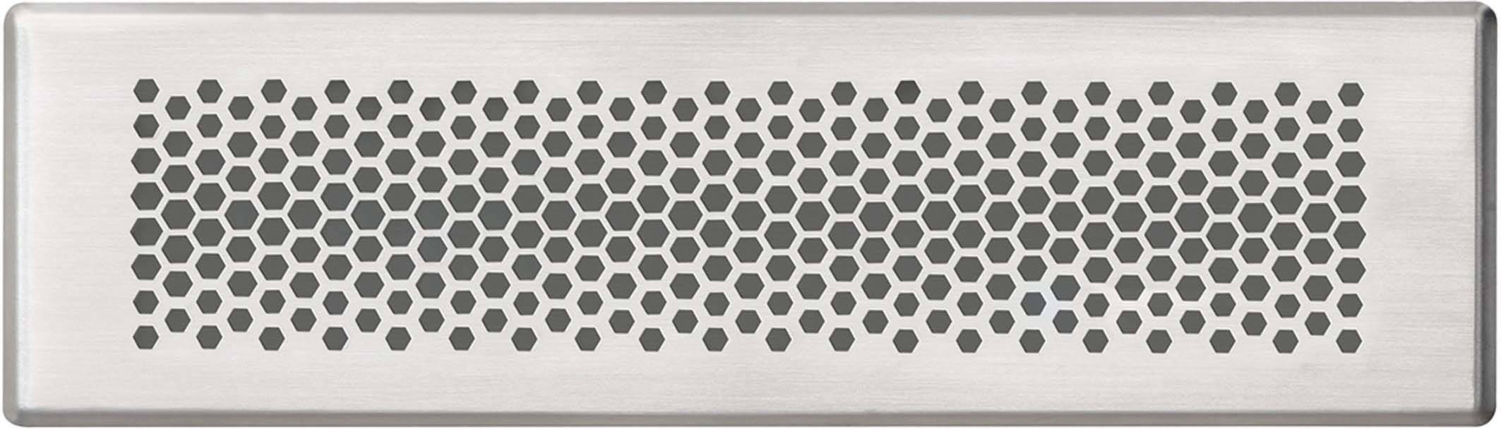 Metallplatte mit sechseckigem Wabenmuster, bietet Belüftung oder Abdeckung.