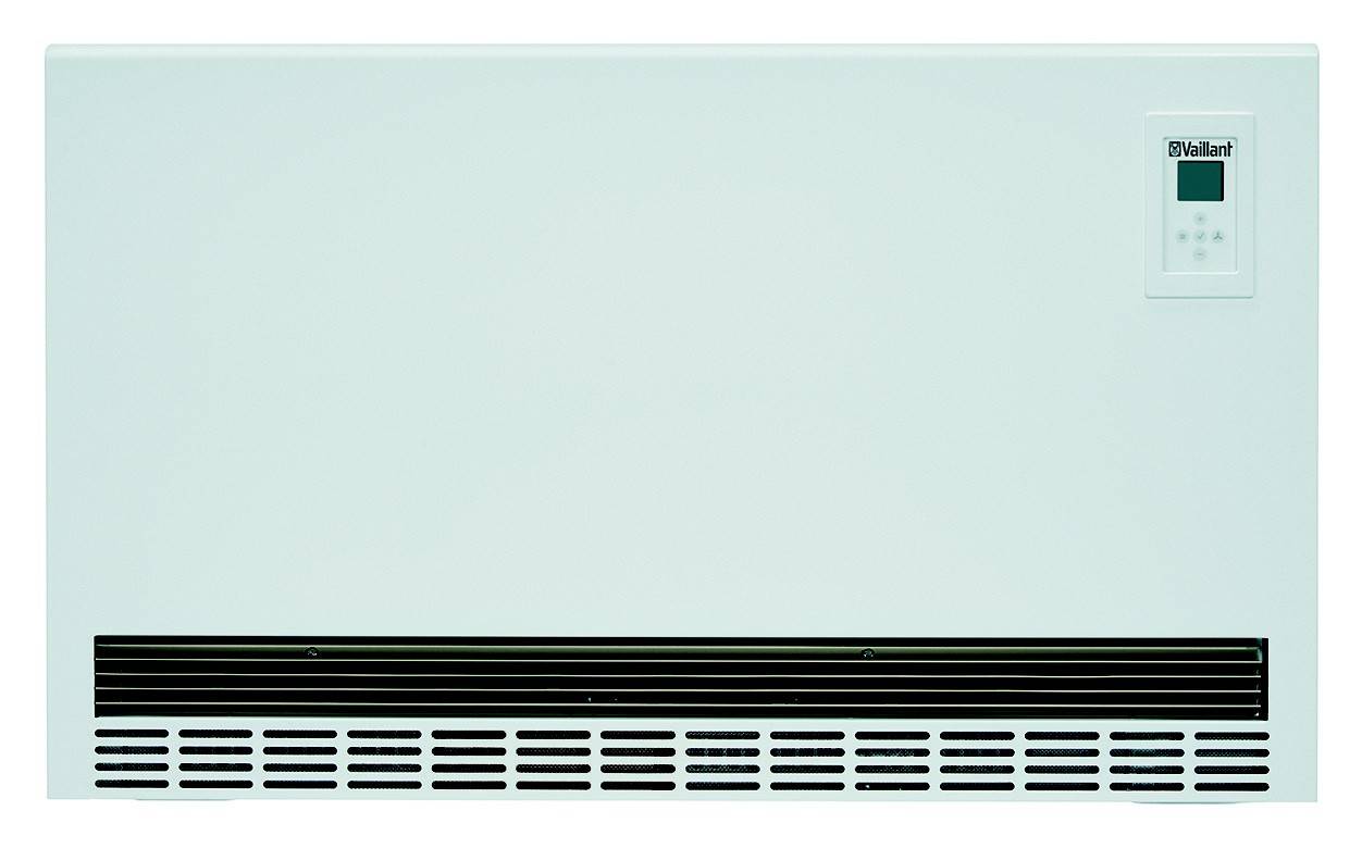 Heizkörper an einer Wand montiert, mit einem digitalen Thermostat auf der oberen rechten Seite.