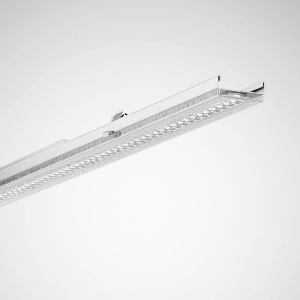 LED-Leuchte in rechteckiger Form, angebracht an der Decke, mit einer Reihe von gleichmäßig verteilten Lichtquellen für helle Beleuchtung.