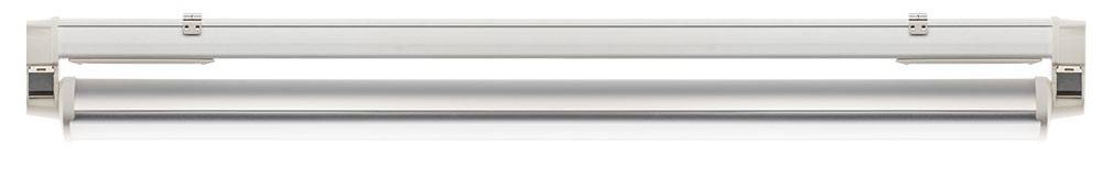 Eine weiße LED-Leuchtröhre in einem Metallgehäuse, horizontal ausgerichtet, vor einem neutralen Hintergrund.