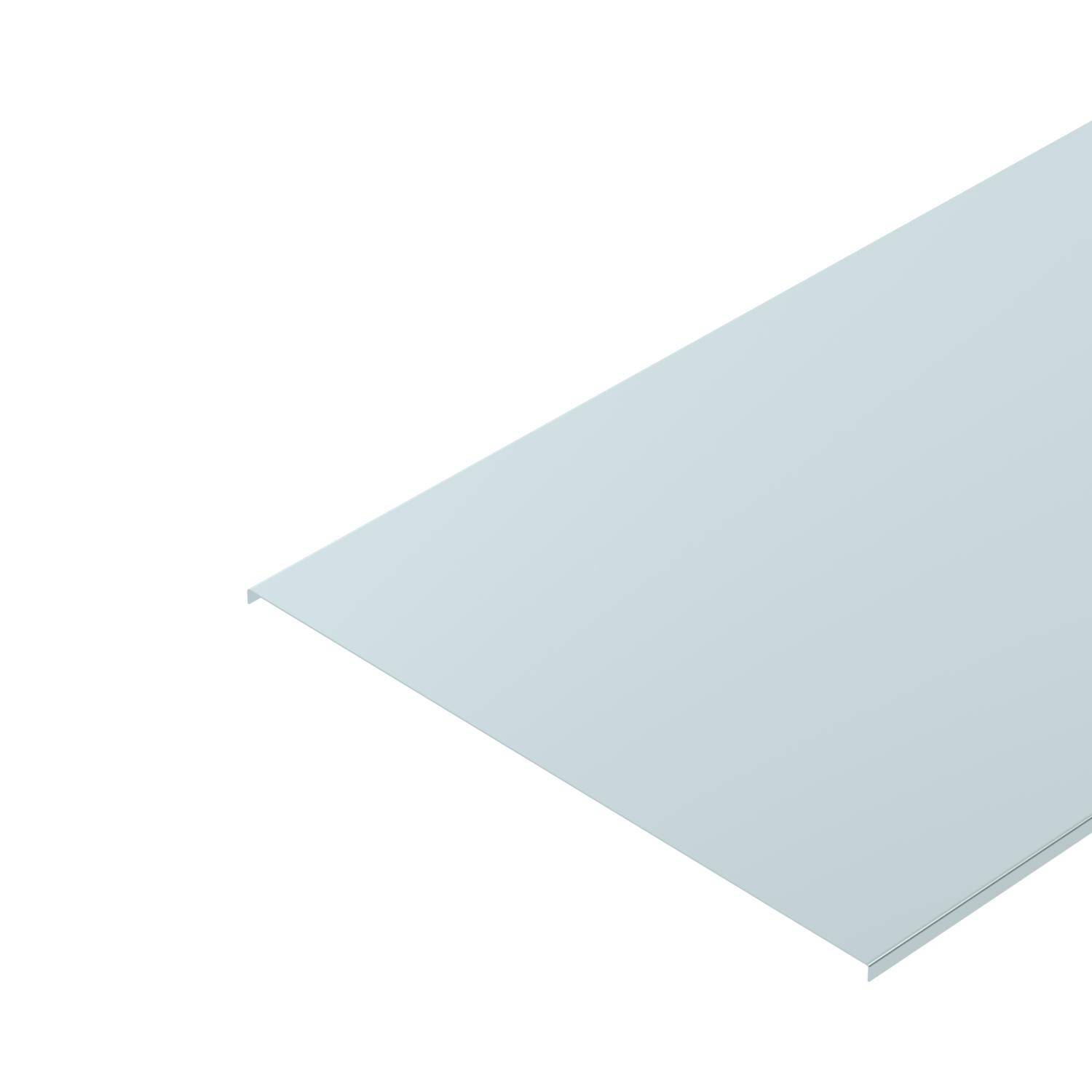 Eine einzelne silberne Schraube auf weißem Hintergrund.