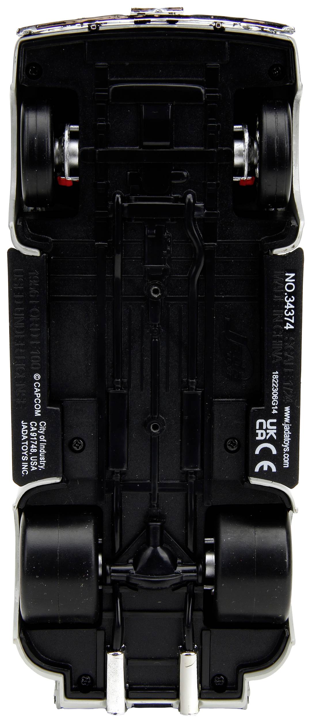 JADA TOYS Street Fighter 1956 Ford Pickup mit Guile Figur Fertigmodell PKW Modell