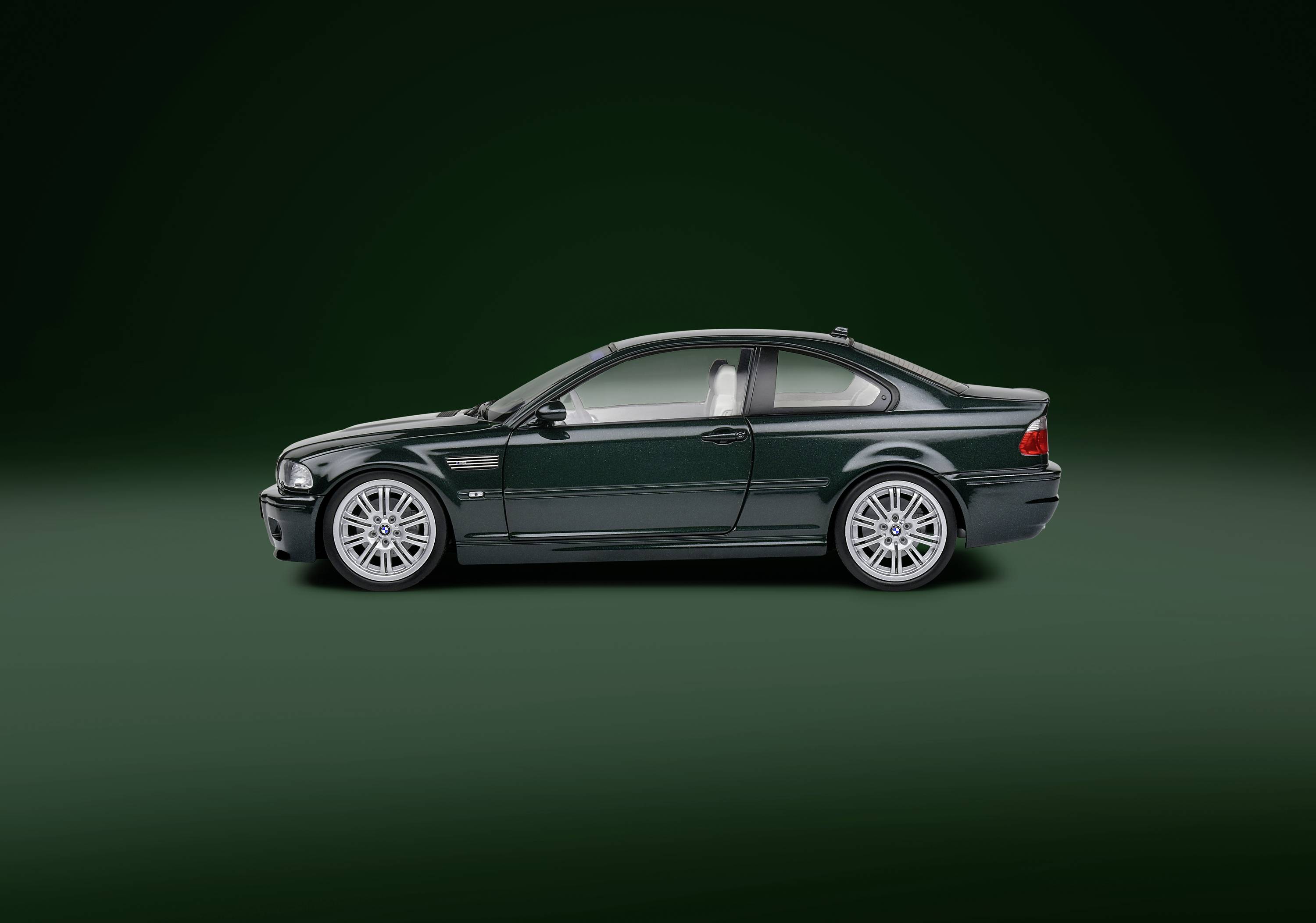 Solido BMW E46 M3 Coupe 2000 grün 1:18 Modellauto