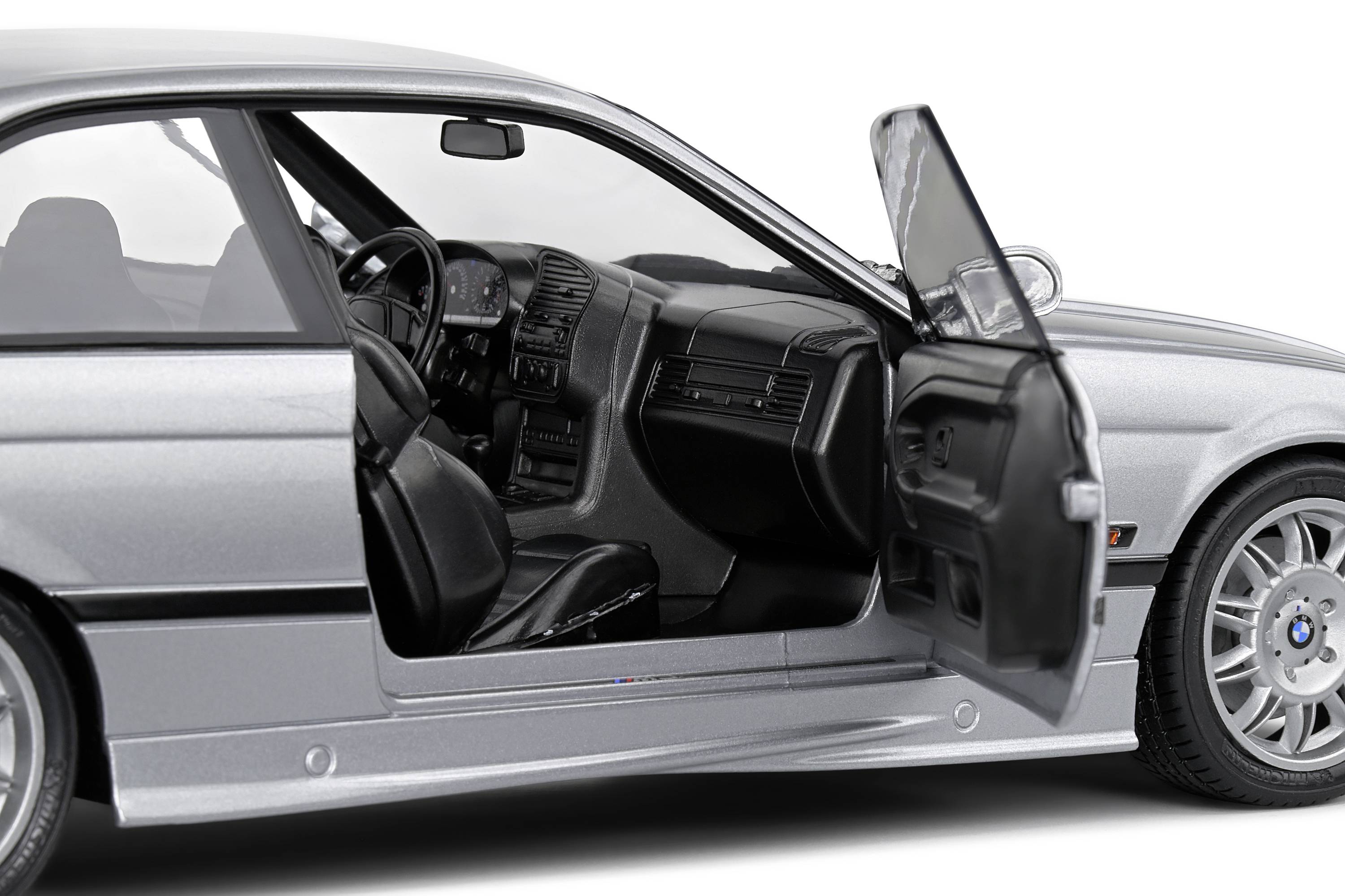 Solido BMW E36 M3 Coupe 1990silber 1:18 Modellauto