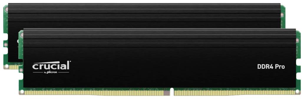 Zwei schwarze DDR4-Arbeitsspeichermodule von Crucial, übereinander gestapelt. Sie werden in Computern zur temporären Datenspeicherung verwendet.