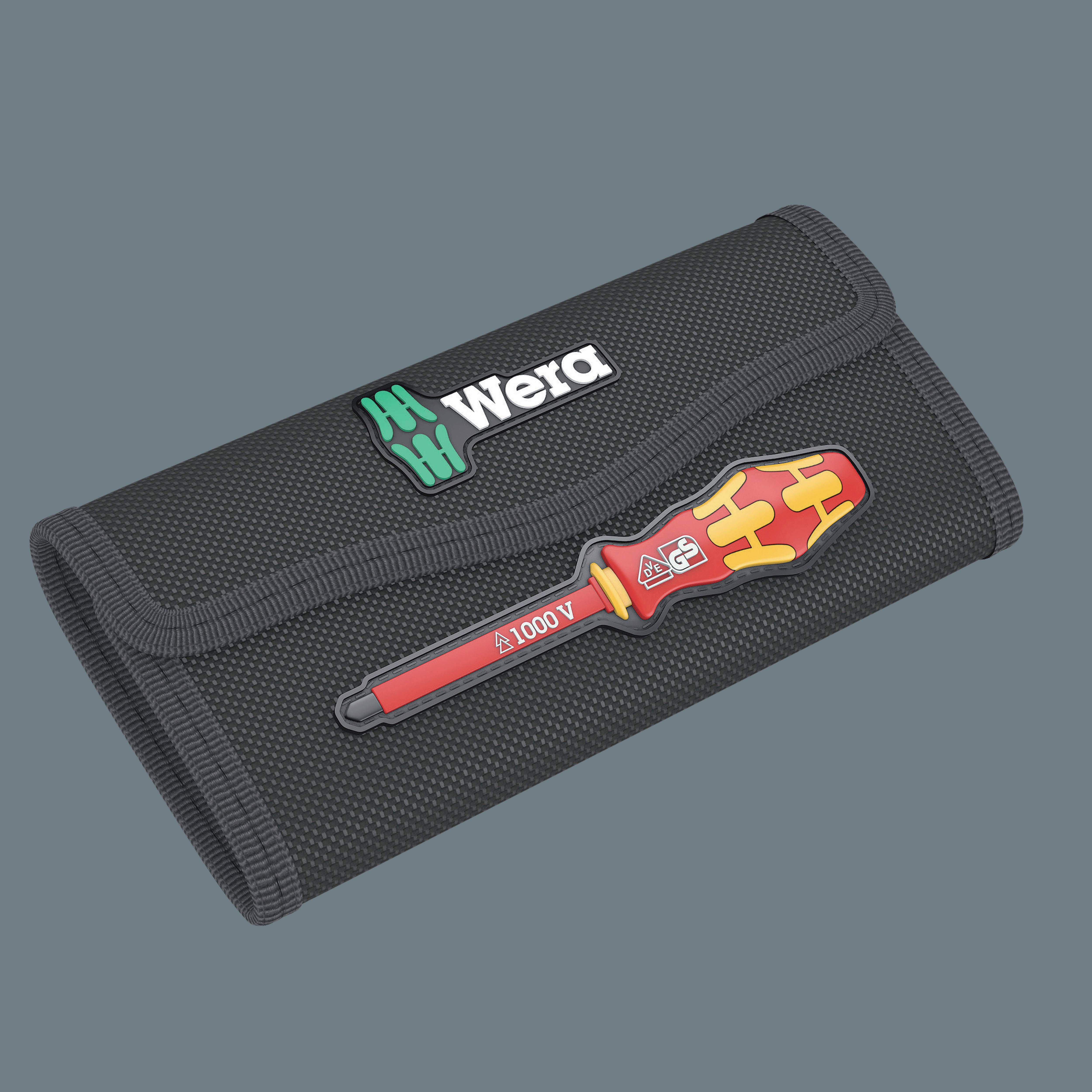 Ein schwarzes Etui von Wera mit einem aufgedruckten Schraubendreher und dem Schriftzug 'Wera' auf der Außenseite.