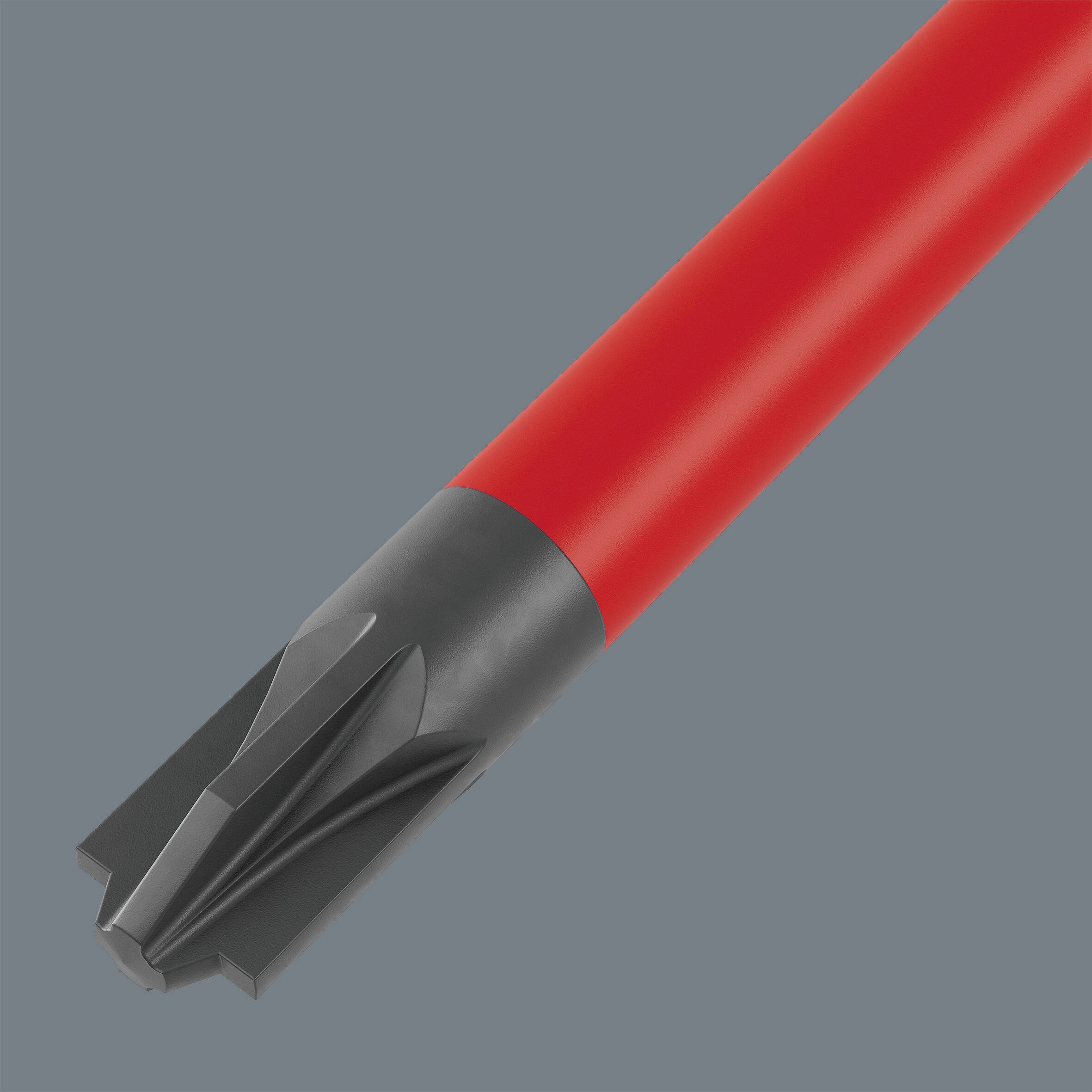 Ein rotes Bohrwerkzeug mit einem grauen, gezahnten Kopf auf grauem Hintergrund.