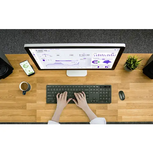 Targus EcoSmart™ Funk, Bluetooth® Tastatur Englisch, QWERTY Schwarz Targus EcoSmart™ Funk, Bluetooth® Tastatur Englisch, QWERTY Schwarz