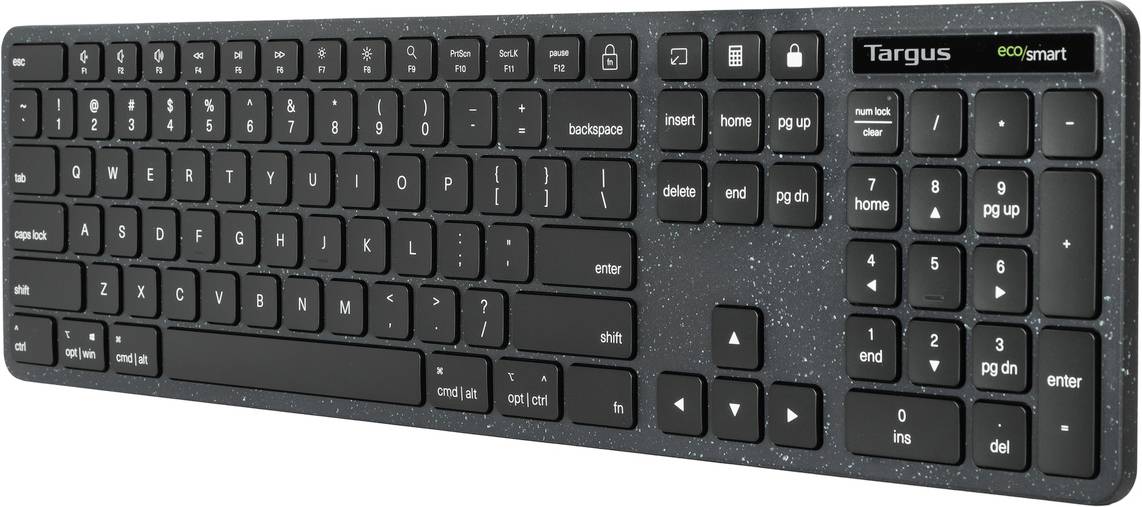 Eine schlanke, schwarze Computer-Tastatur mit Nummernblock, Pfeiltasten und oben rechts der Marke 'Targus' mit 'ecoSmart'-Logo.