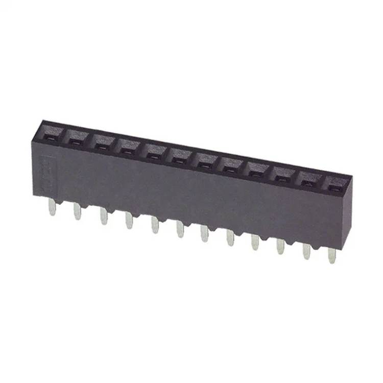 Ein 16-poliger DIP-Steckverbinder (Dual-In-Line), schwarzes Gehäuse mit Metallstiften, typischerweise für elektronische Leiterplatten verwendet.