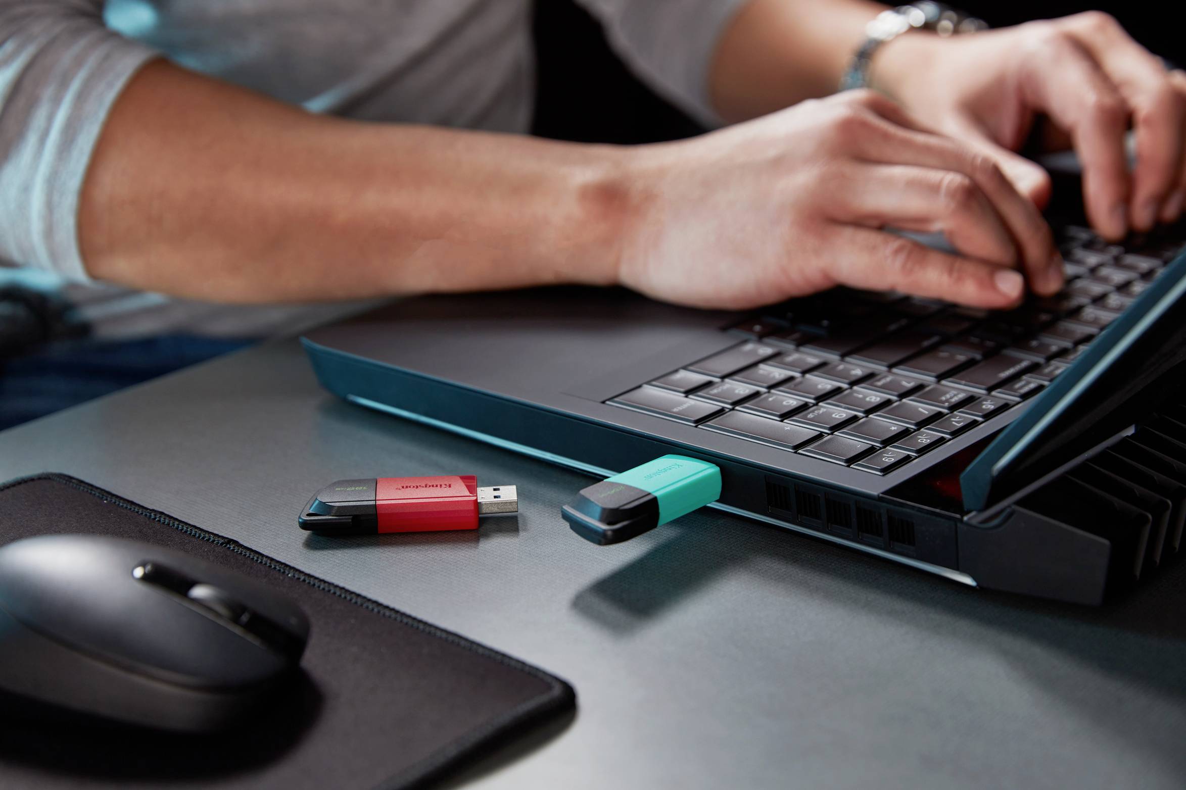 Kingston DataTraveler Exodia M - USB-Fla USB-Stick Retail 128GB Schwarz/Blau DTXM/128GB USB-A (USB 3.2 Gen 1)