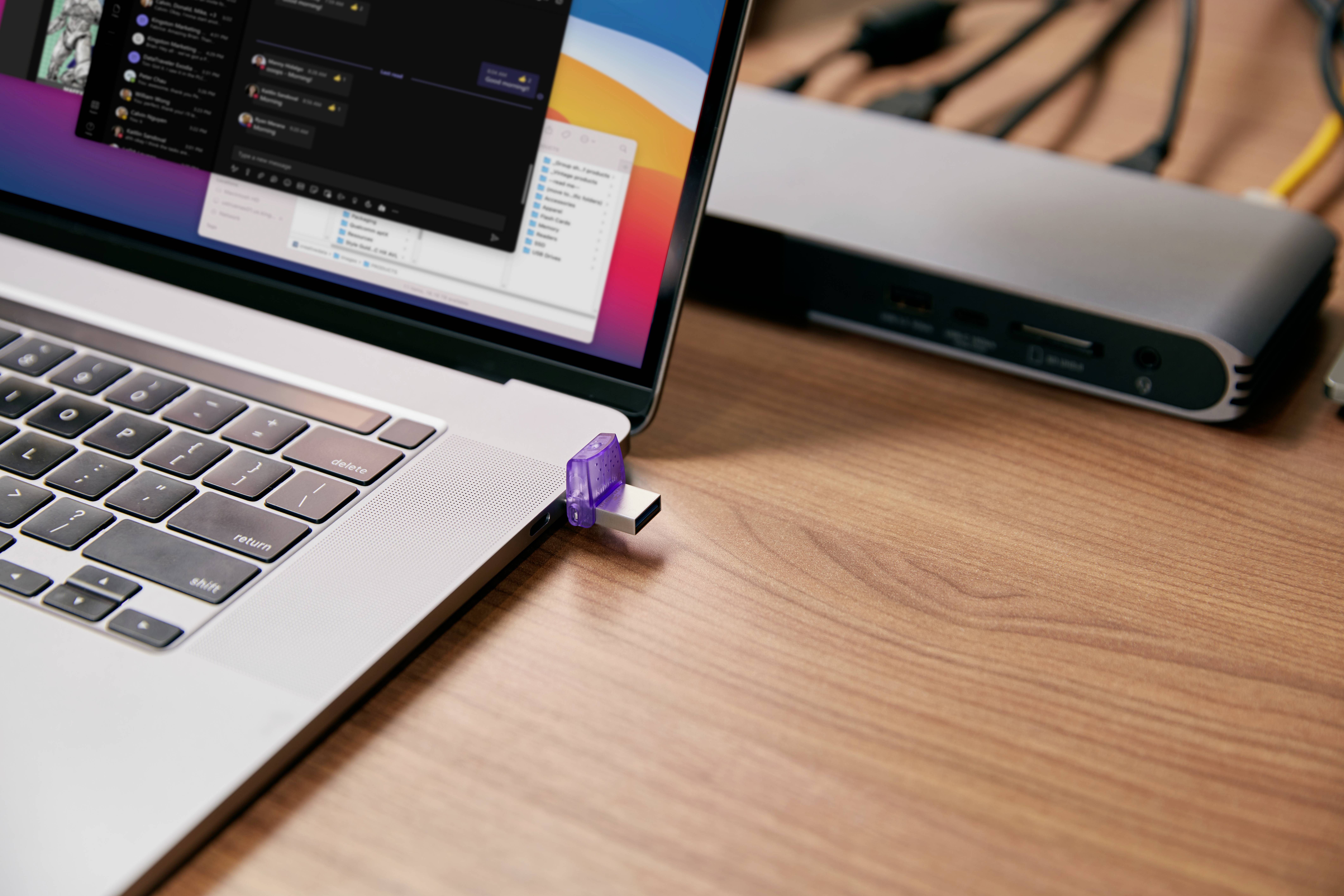 Kingston DataTraveler microDuo 3C USB-Stick Retail 256GB Edelstahl, Violett DTDUO3CG3/256GB USB-A (USB 3.2 Gen 1), USB-C®