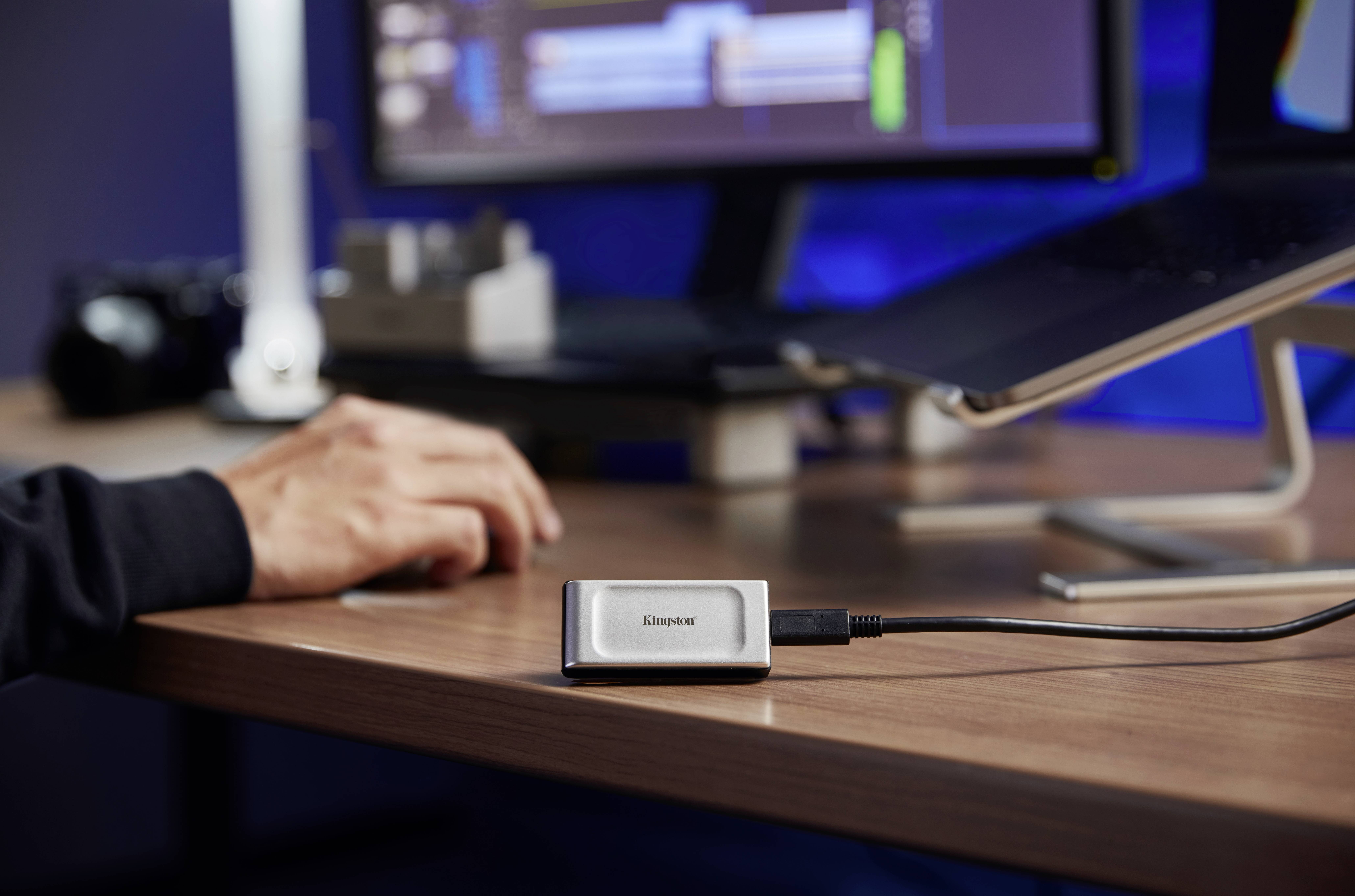 Kingston XS2000 4TB Externe SSD-Festplatte 6.35cm (2.5 Zoll) USB-C® Schwarz/Silber SXS2000/4000G