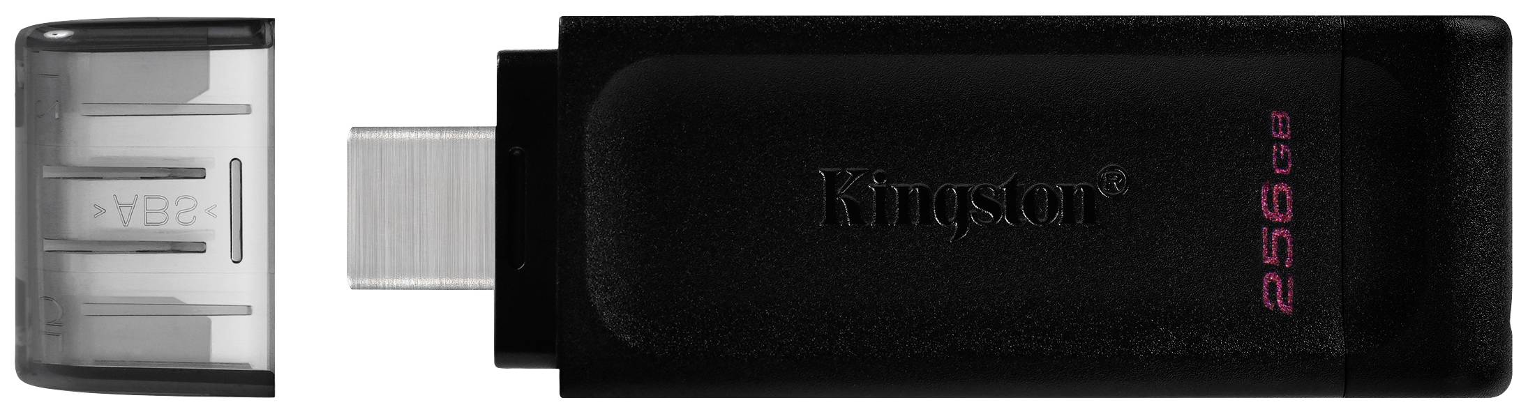 Ein schwarzer USB-Stick mit der Aufschrift 'Kingston' und '256GB'. Die Abdeckung ist abgenommen und zeigt den USB-Anschluss.