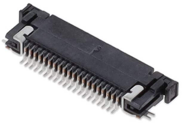 Eine Nahaufnahme eines schwarzen elektronischen Steckers mit mehreren Metallstiften, die in parallelen Reihen ausgerichtet sind und zum Verbinden von Schaltungskomponenten verwendet werden.