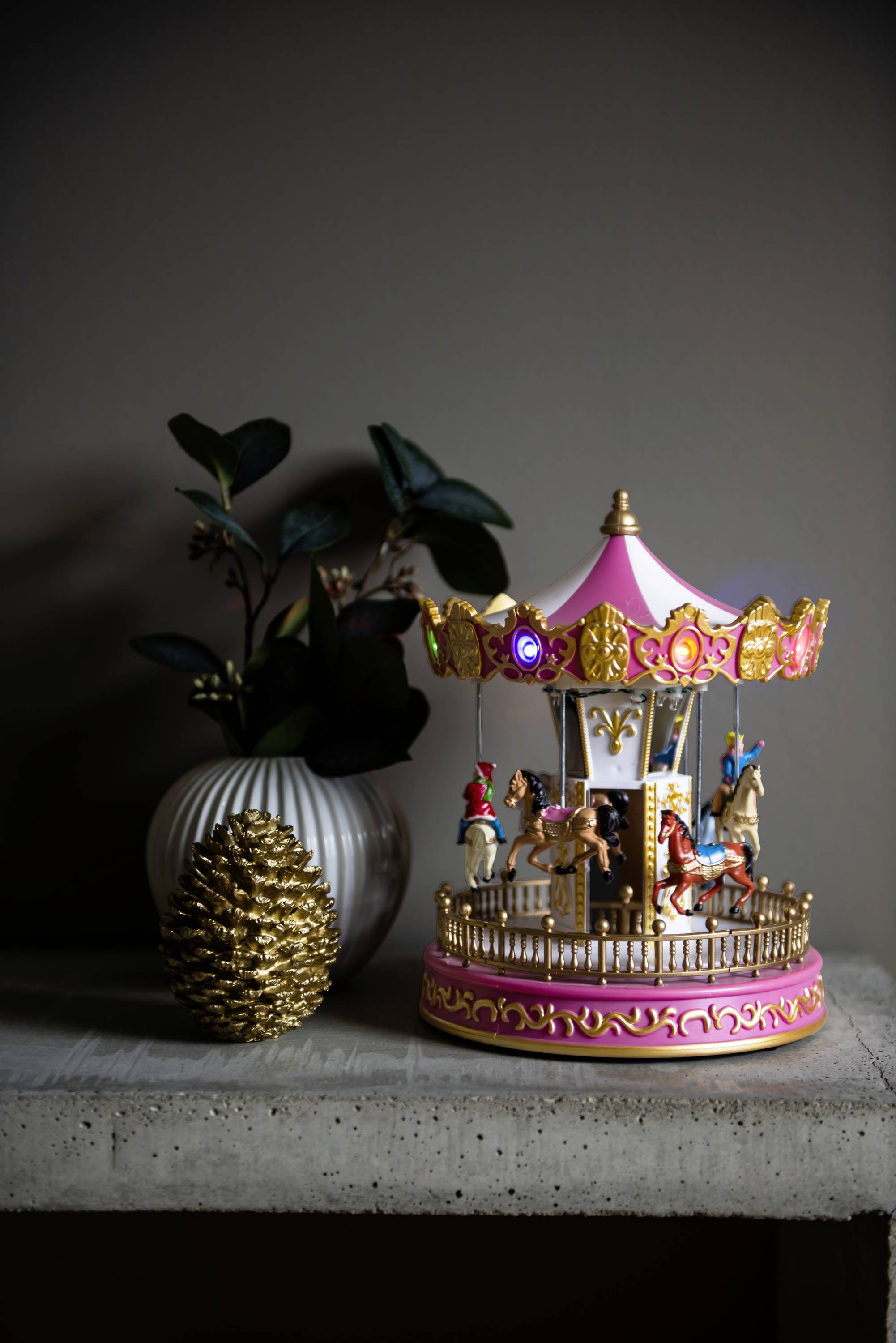 Konstsmide 4177-000 LED-Szenerie Karussell Warmweiß, Mehrfarbig LED Pink, Gold