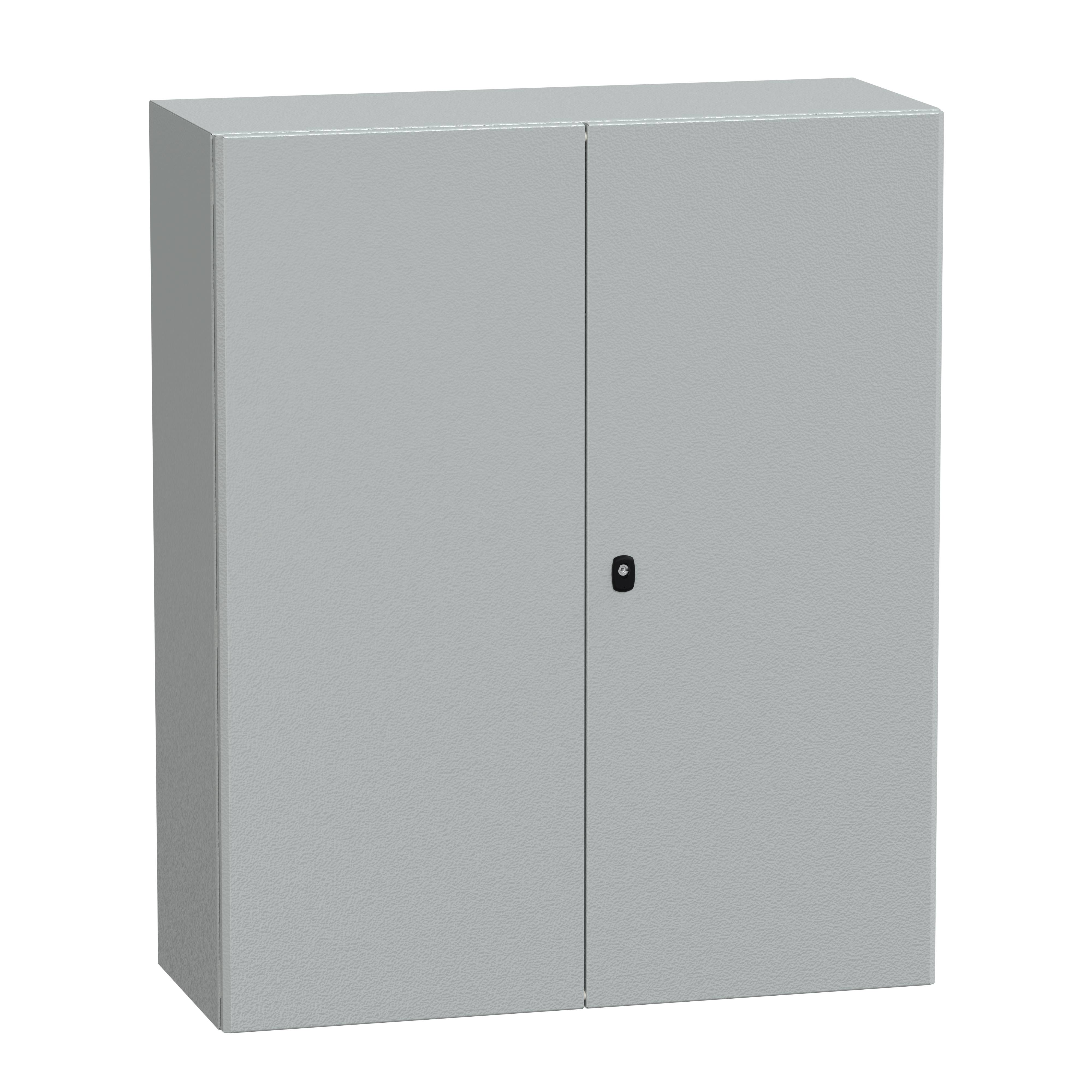 Ein grauer Metallschrank mit zwei Türen und einem schwarzen Griff, freistehend.