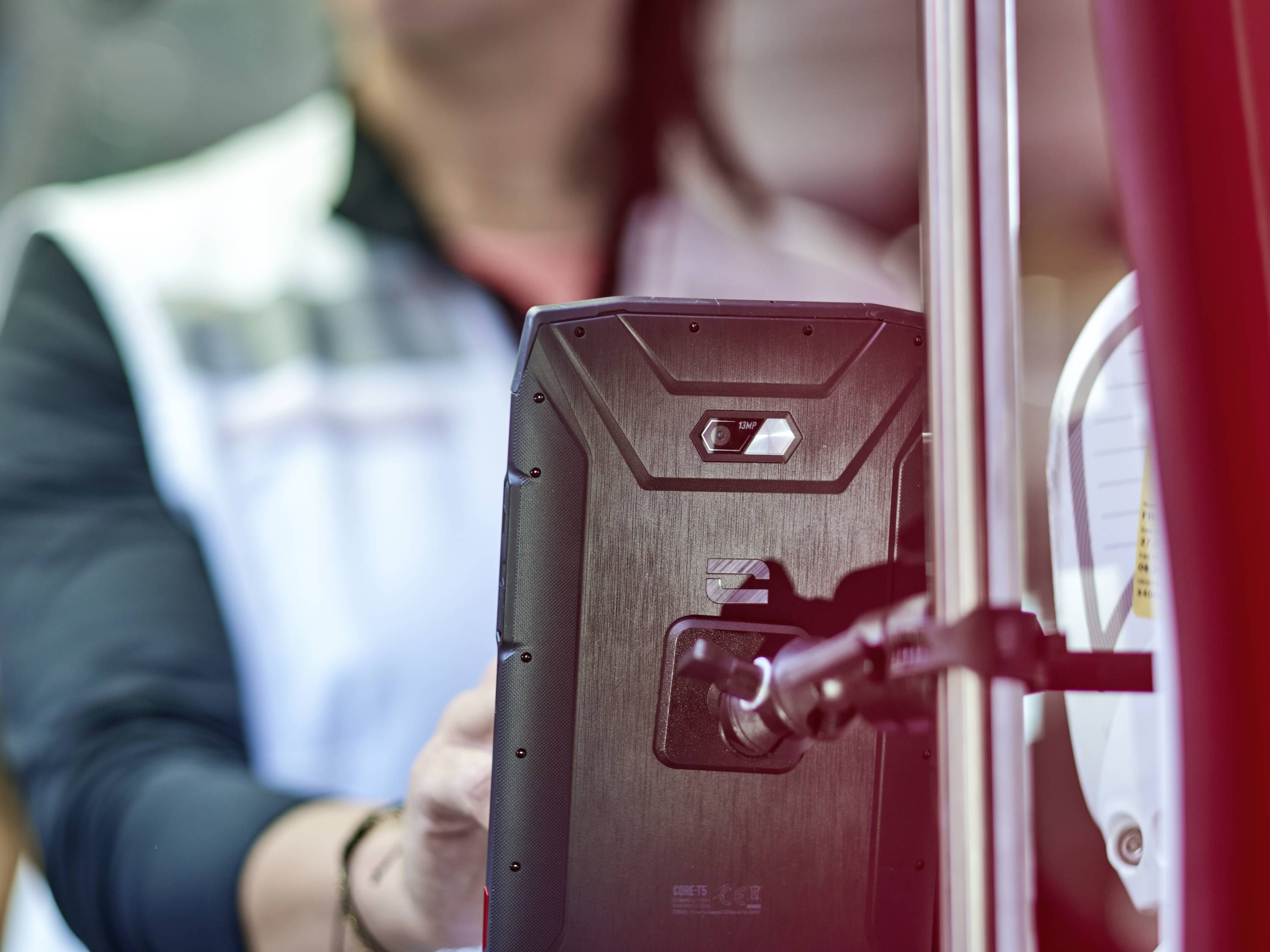 Crosscall Core T5 Android-Tablet 20.3 cm (8 Zoll) 32 GB GSM/2G, UMTS/3G, LTE/4G Schwarz Qualcomm® S