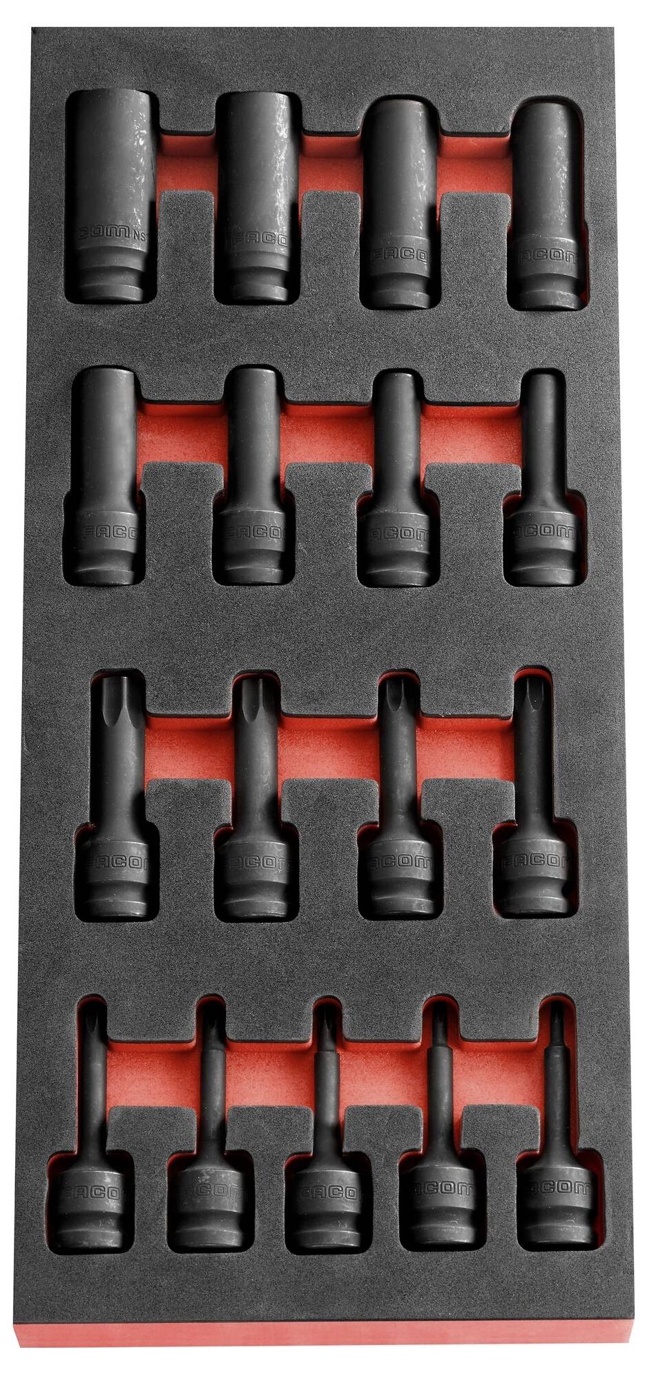 Ein Set von Steckschlüsseln in verschiedenen Größen, ordentlich in einem Schaumstoffeinsatz angeordnet, geeignet für Werkzeuge oder Reparaturen.