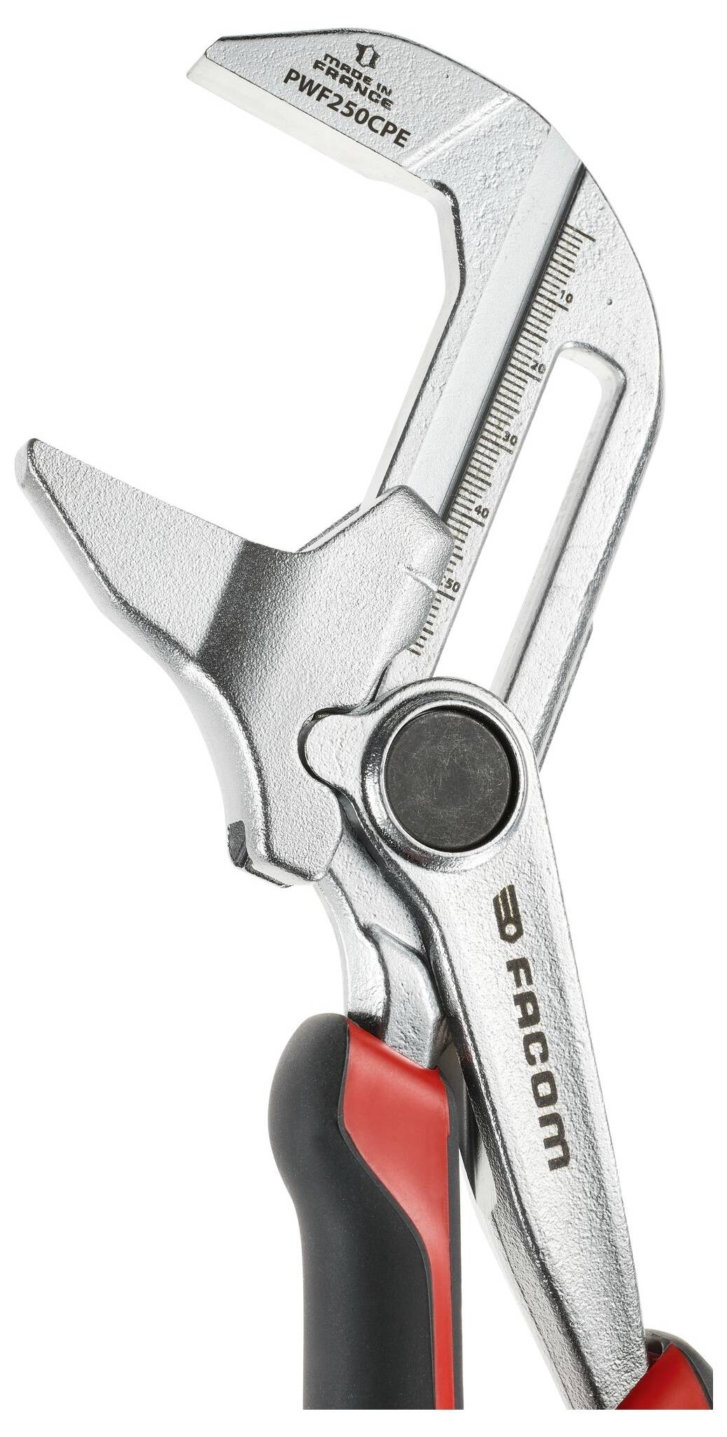 Ein verstellbarer Schraubenschlüssel aus Metall mit roten Griffen, geeignet für verschiedene Schraubengrößen.