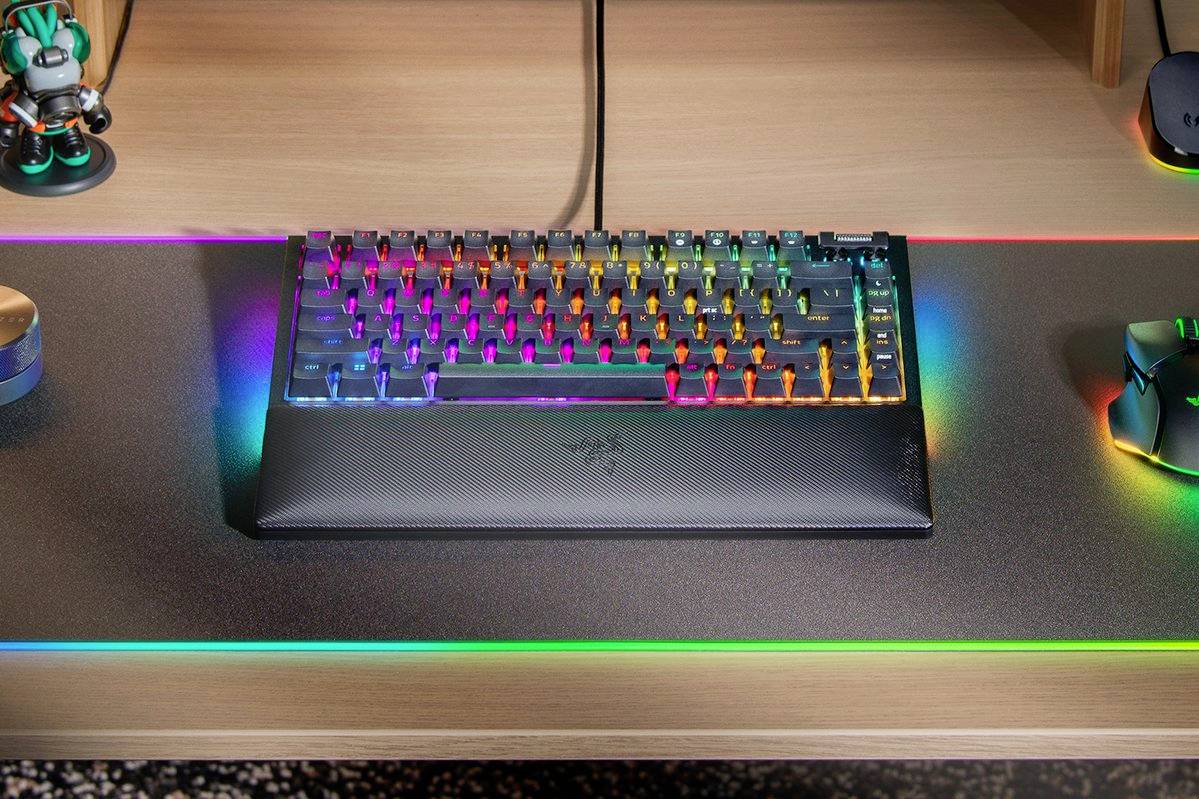 RAZER BlackWidow V4 75perc Intl. US Kabelgebunden Gaming-Tastatur Englisch, QWERTY Schwarz Beleuchtet