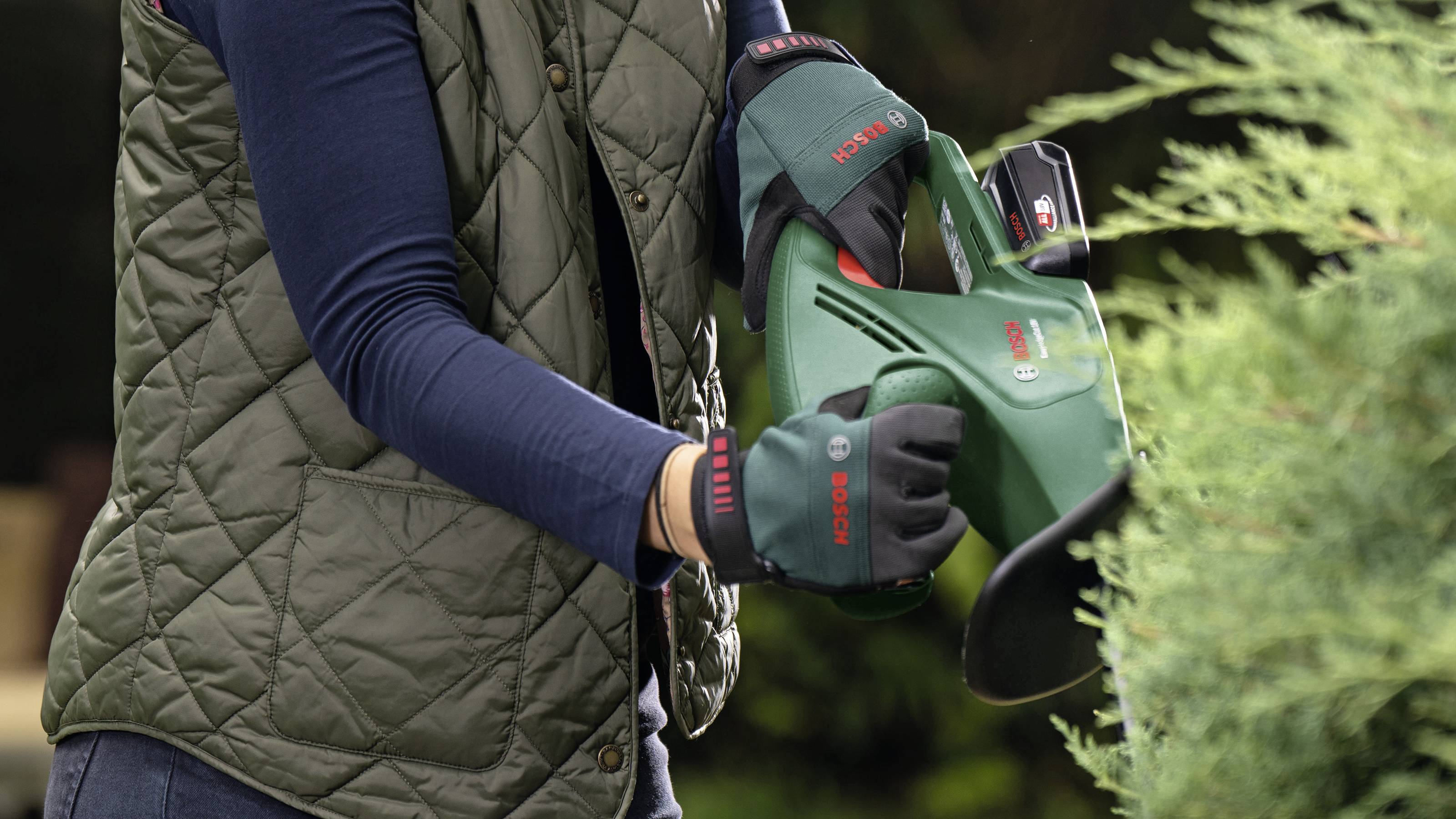 Bosch Home and Garden EasyHedgeCut 18V-44-11 Akku Akku-Heckenschere ohne Akku, ohne Ladegerät Li-Ion