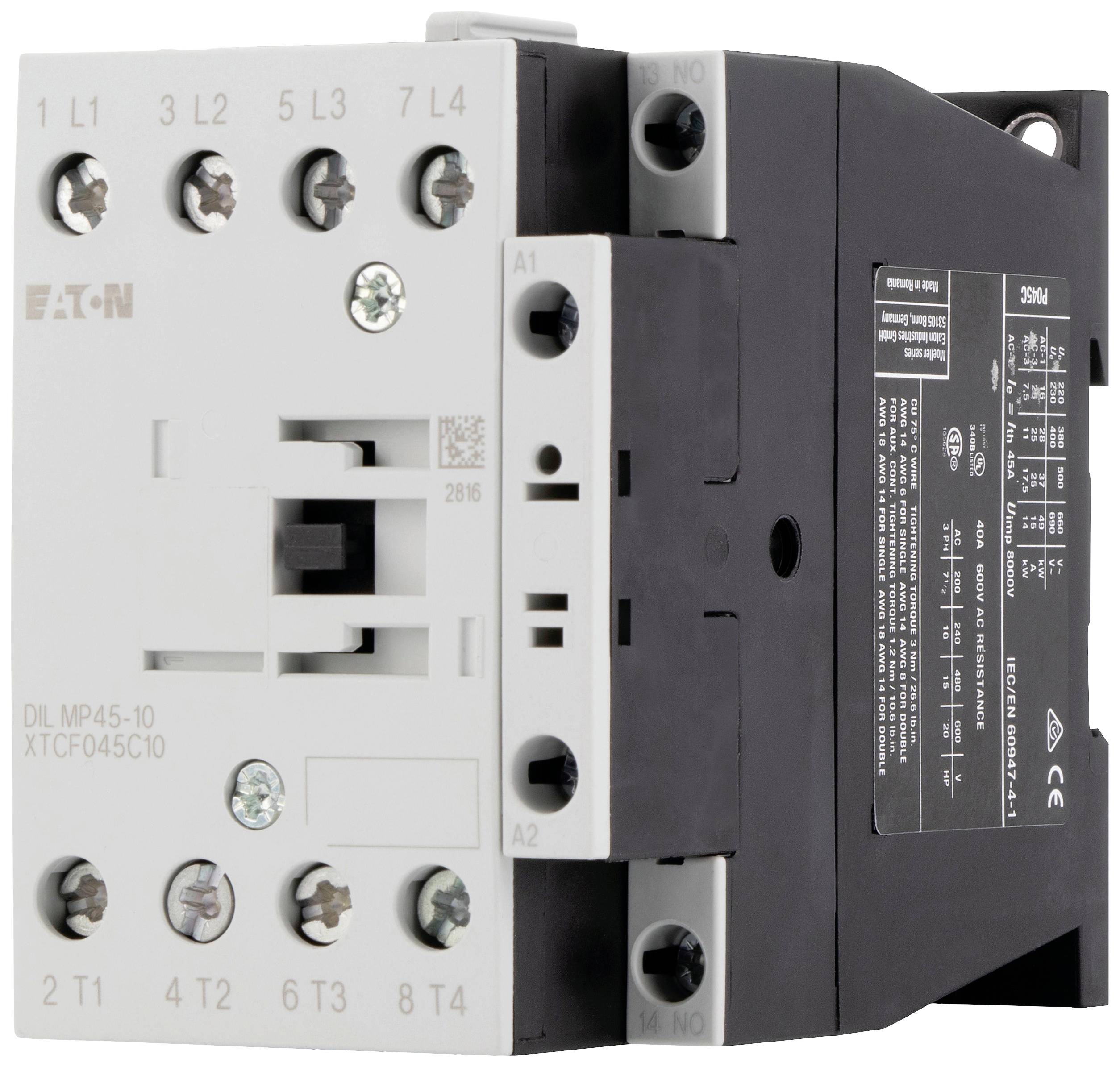 Ein schwarzer und weißer elektrischer Schütz, Modell 'Eaton DIL MP45-10', mit mehreren Schraubklemmen oben und unten.