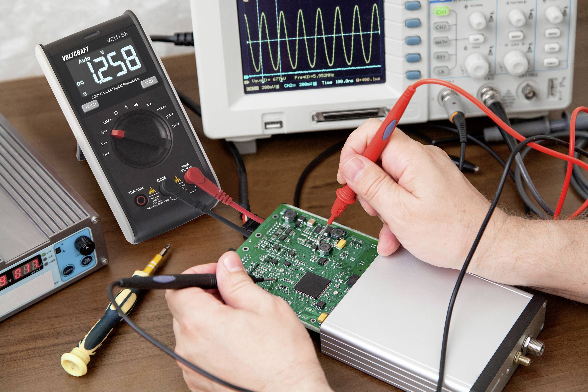 VOLTCRAFT VC131 SE Hand-Multimeter digital CAT III 600V Anzeige (Counts): 2000