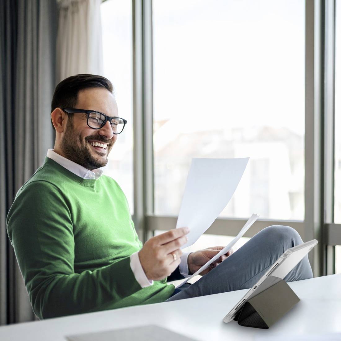 Hama Extreme Protect iPad Cover / Tasche Apple iPad Air 13" (M2, 2024) 33,0cm (13") Book Cover Schwarz, Transparent