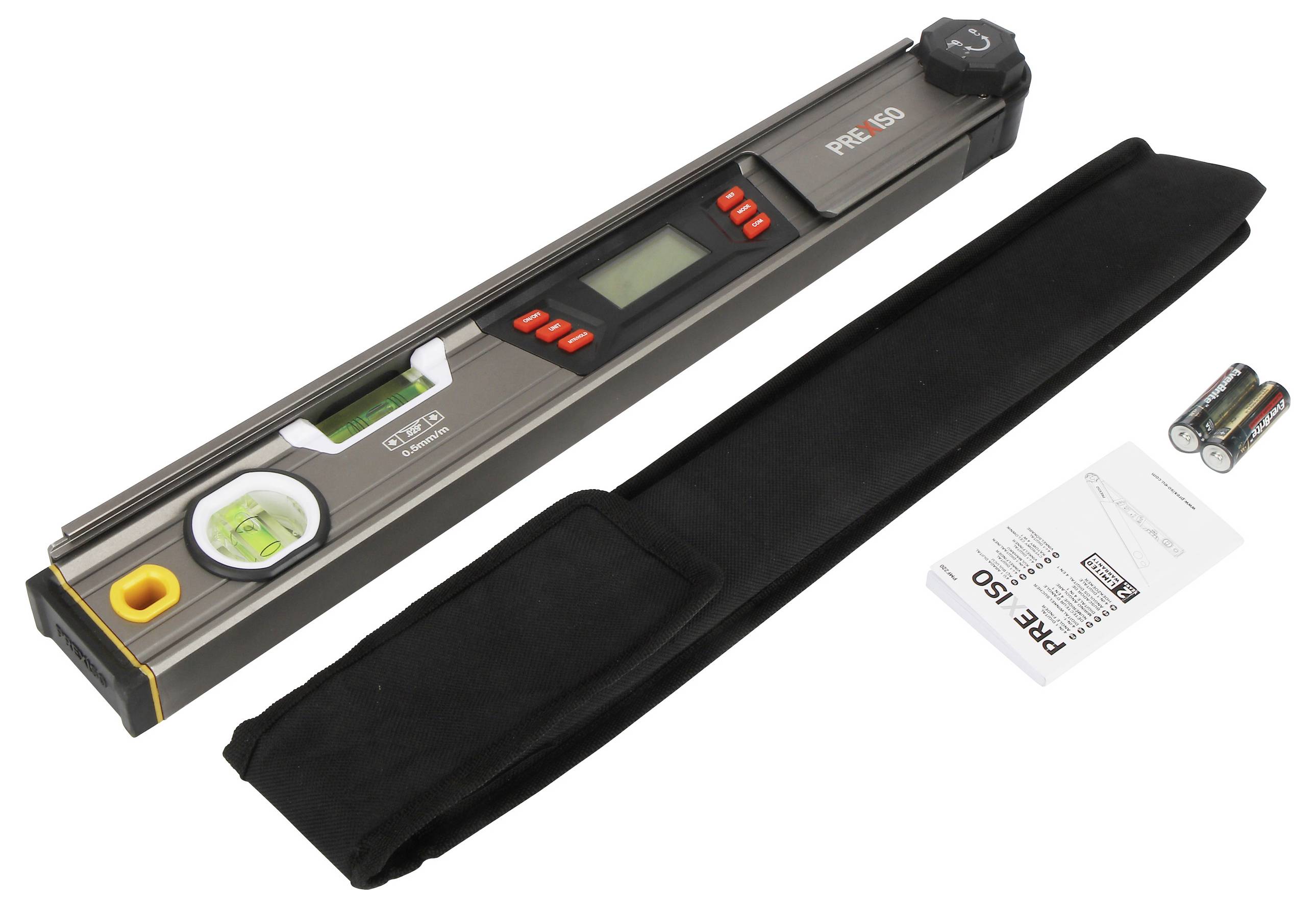 Elektronische Wasserwaage mit Display und Knöpfen, einem Schutztasche, zwei Batterien und Bedienungsanleitung.