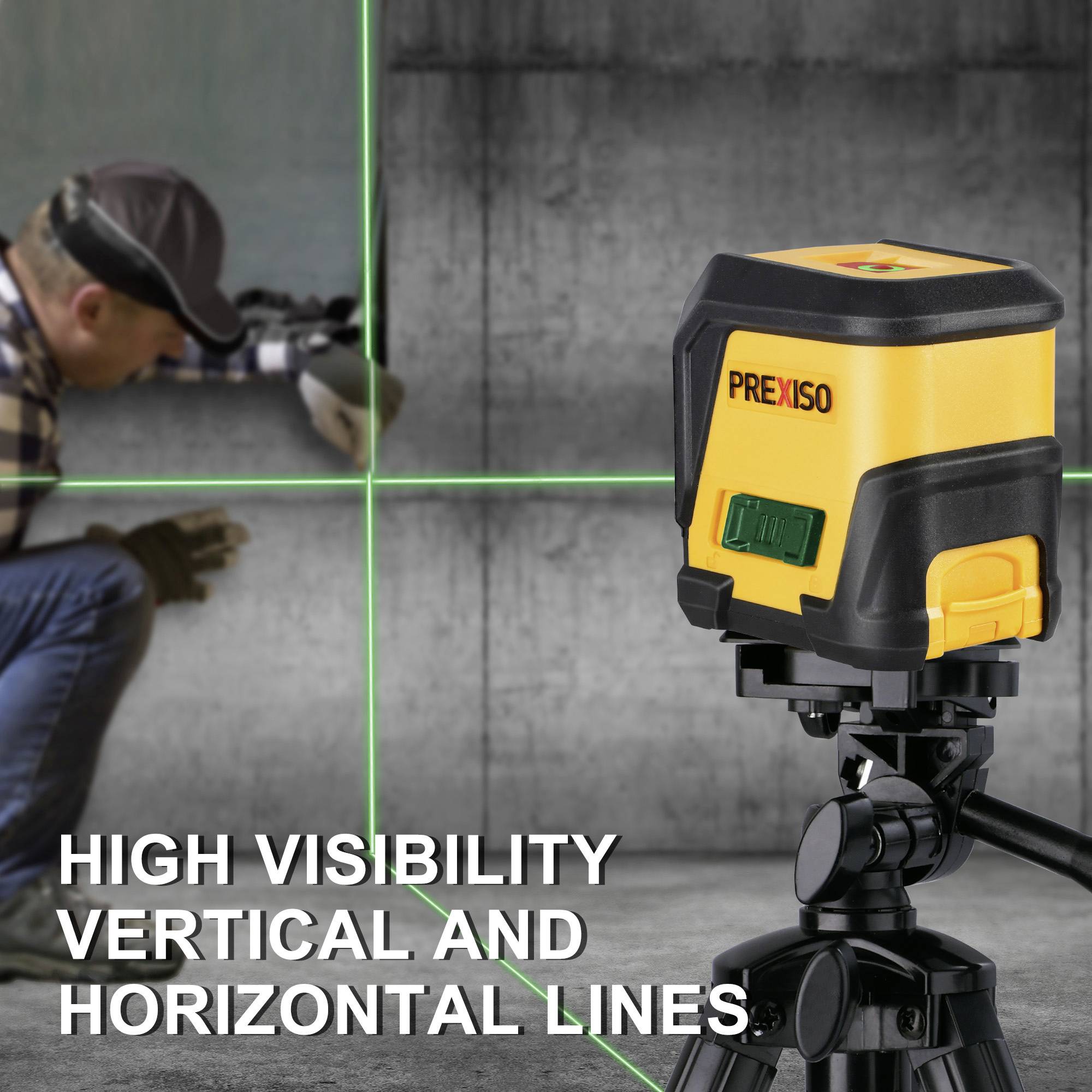 Ein Mann justiert einen Laser-Nivellier, der grüne Linien an die Wand projiziert. Text: 'High visibility vertical and horizontal lines'.