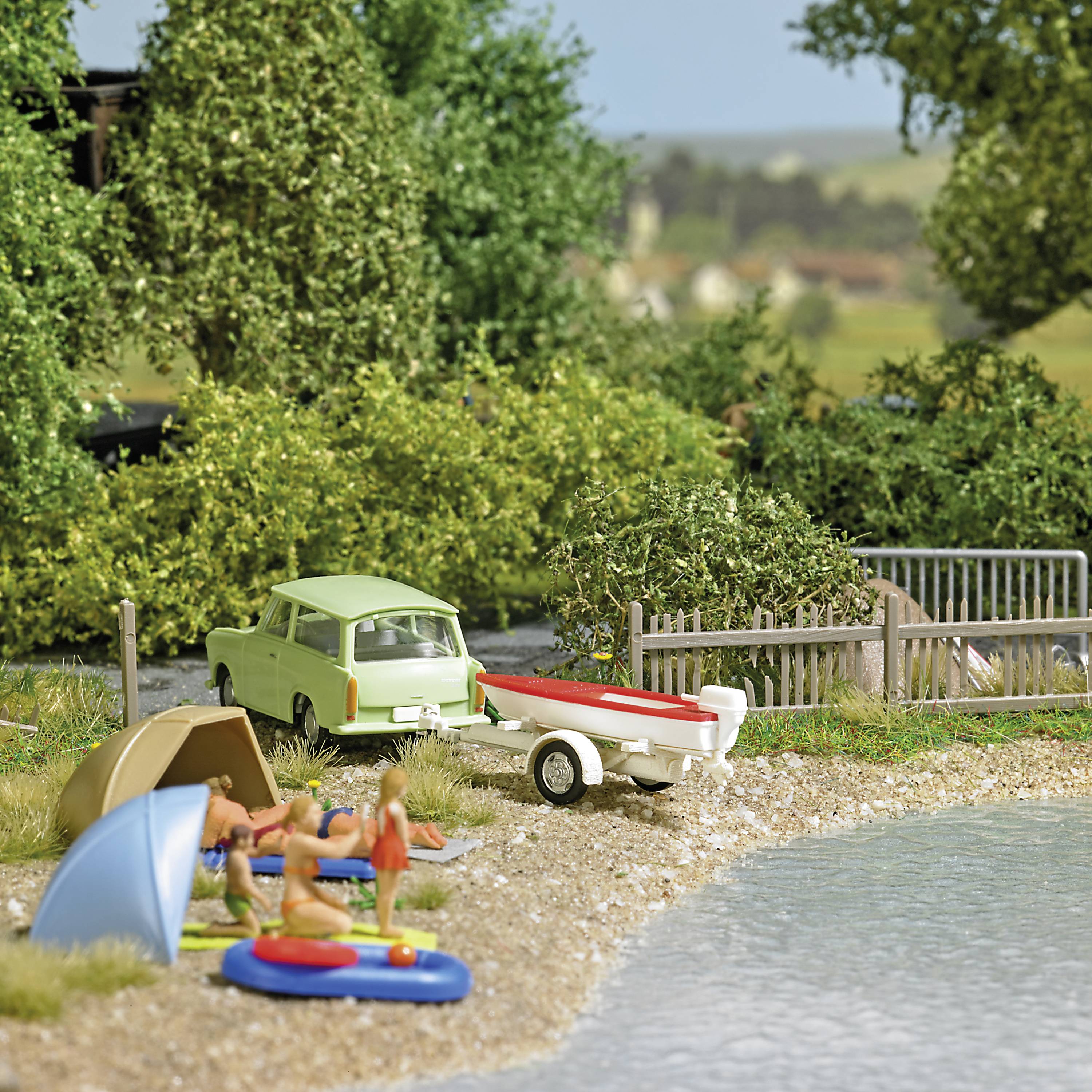 Busch 53213 H0 PKW Modell Trabant P601 Universal Kombi