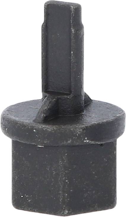 Ein schwarzer, metallischer Steckschlüsselaufsatz mit einem sechseckigen Griff und einem schmalen, rechteckigen Stahlschaft.