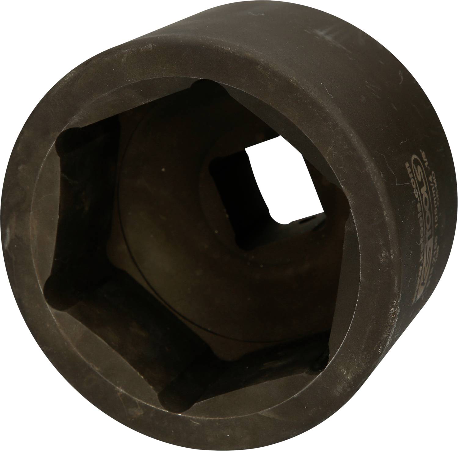 Ein brauner sechseckiger Metallschlüsselaufsatz, verwendet für das Lösen oder Festziehen von Schraubenmuttern in mechanischen Anwendungen.