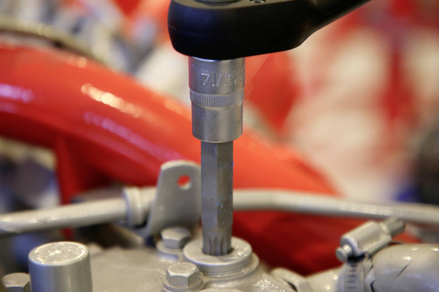 Brilliant Tools BT022946 BT022946 Stecknuss M14 1/2"