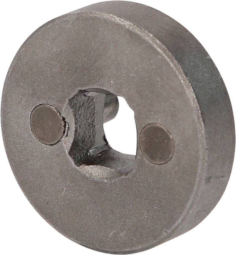 Metallscheibe mit zentralem, ungleichförmigem Loch.