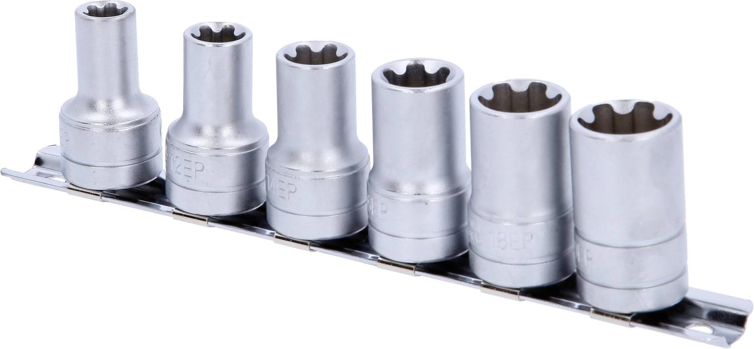 Sechsteilige Stecknuss-Satzreihe aus Metall auf Halteschiene, verschiedene Größen. Geeignet für mechanische Arbeiten und Reparaturen.