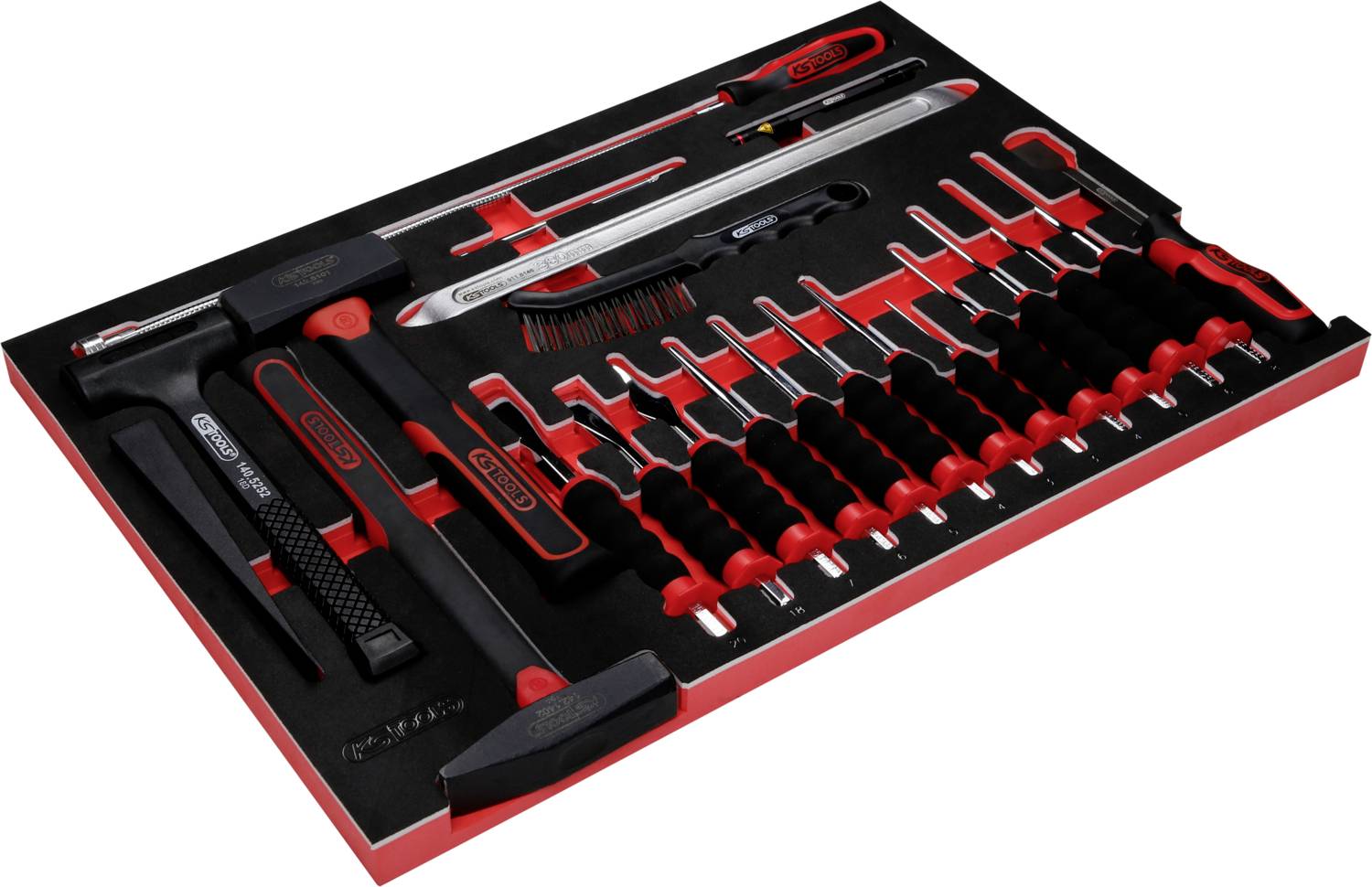 Werkzeugset auf rotem Kunststoffträger. Enthält Schraubenschlüssel, Hammer und weitere Werkzeuge in verschiedenen Größen.