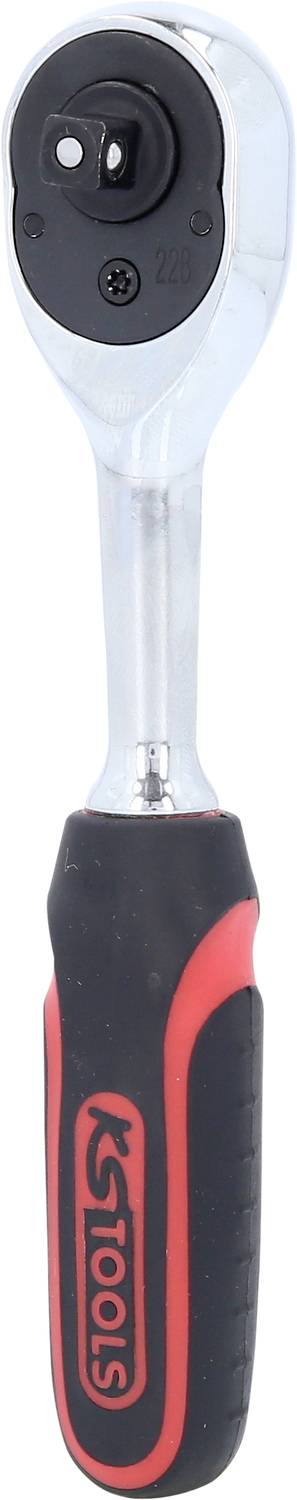 Ein verchromter Knarrenschlüssel mit schwarzem Gummigriff und rotem Logo.