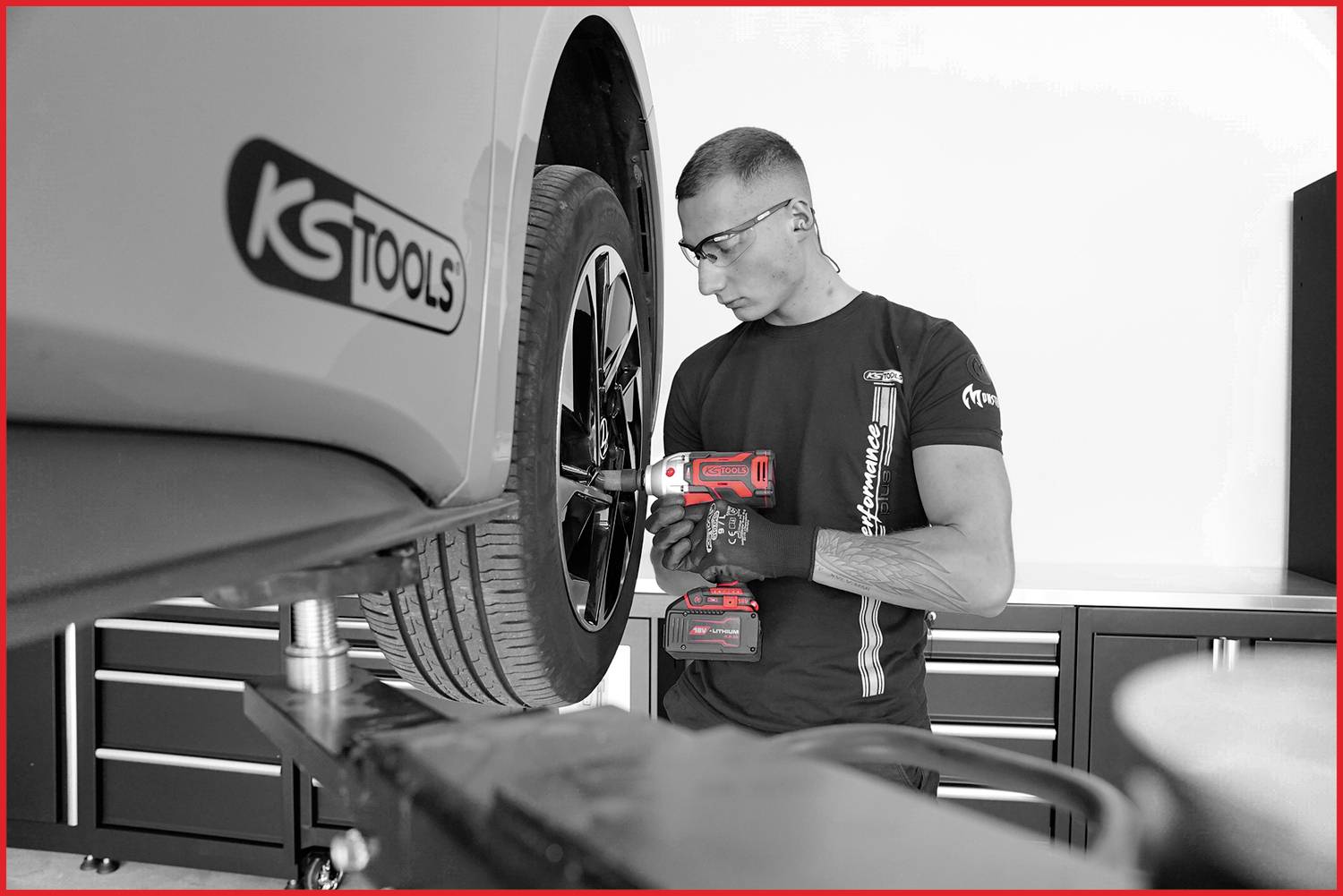 KS Tools 515.6100 Schlagschrauber 690 Nm 18V Anzahl mitgelieferte Akkus 2 4Ah Li-Ion