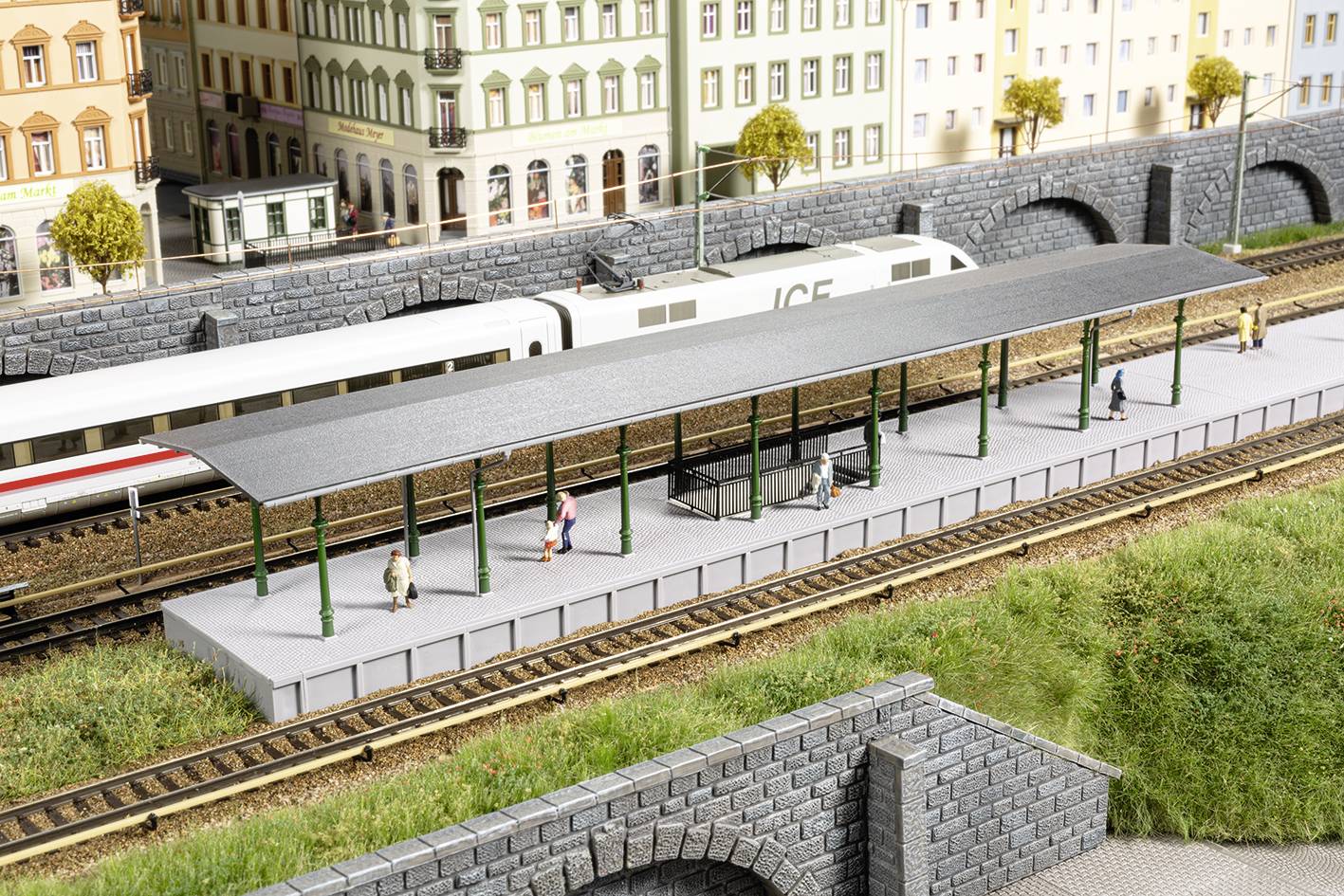 Auhagen 13355 TT Bahnsteig