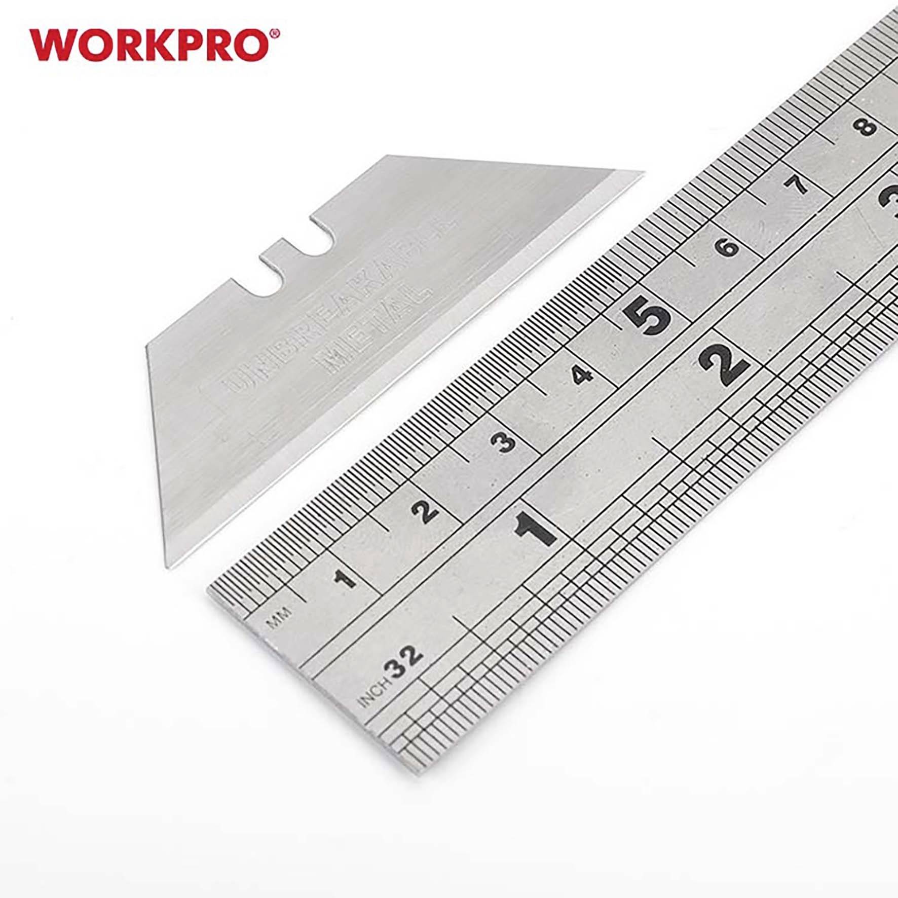 'WORKPRO' Metallklinge neben einem Metalllineal mit Millimeter- und Inch-Skala.